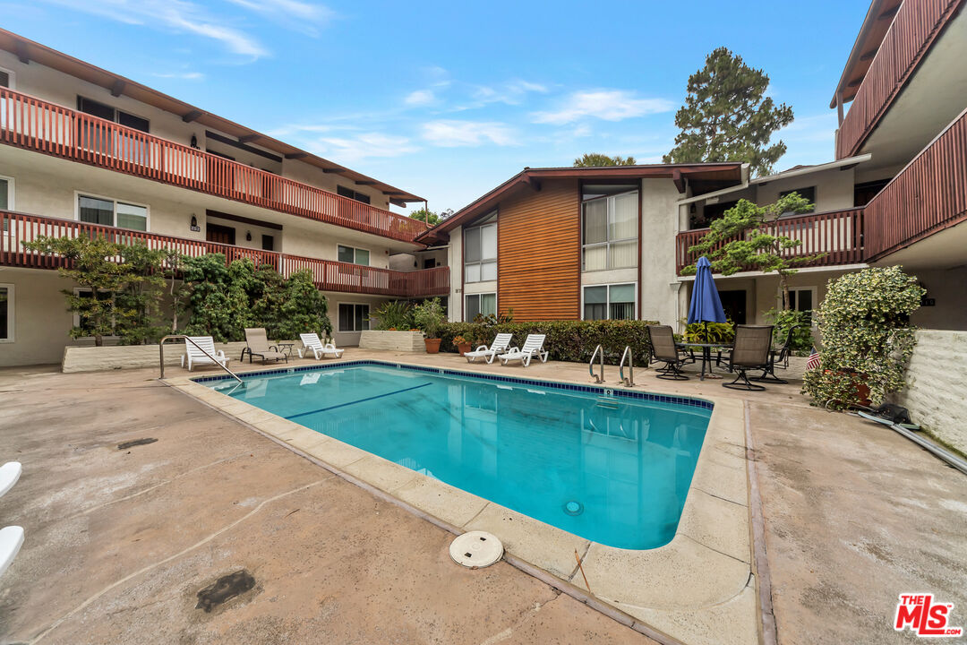 5650 Sumner Way Unit: 104