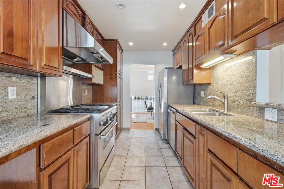 13065 Mindanao Way Unit: 8