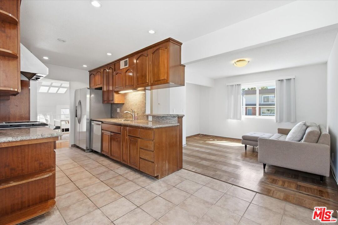 13065 Mindanao Way Unit: 8