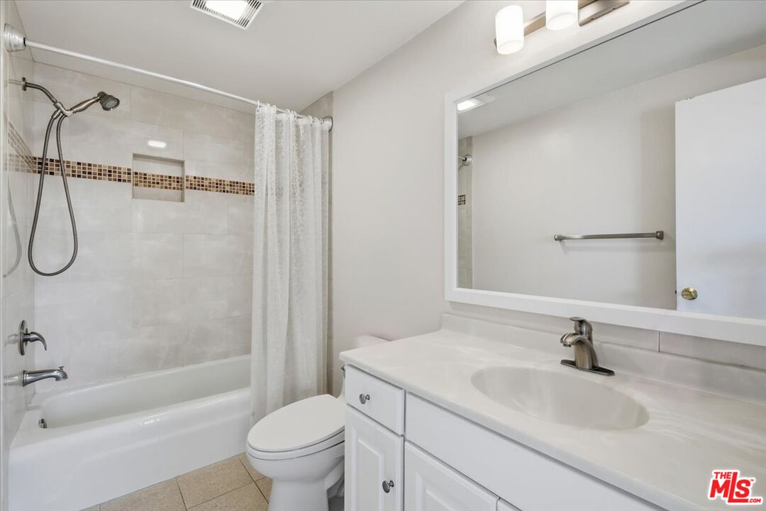 13065 Mindanao Way Unit: 8