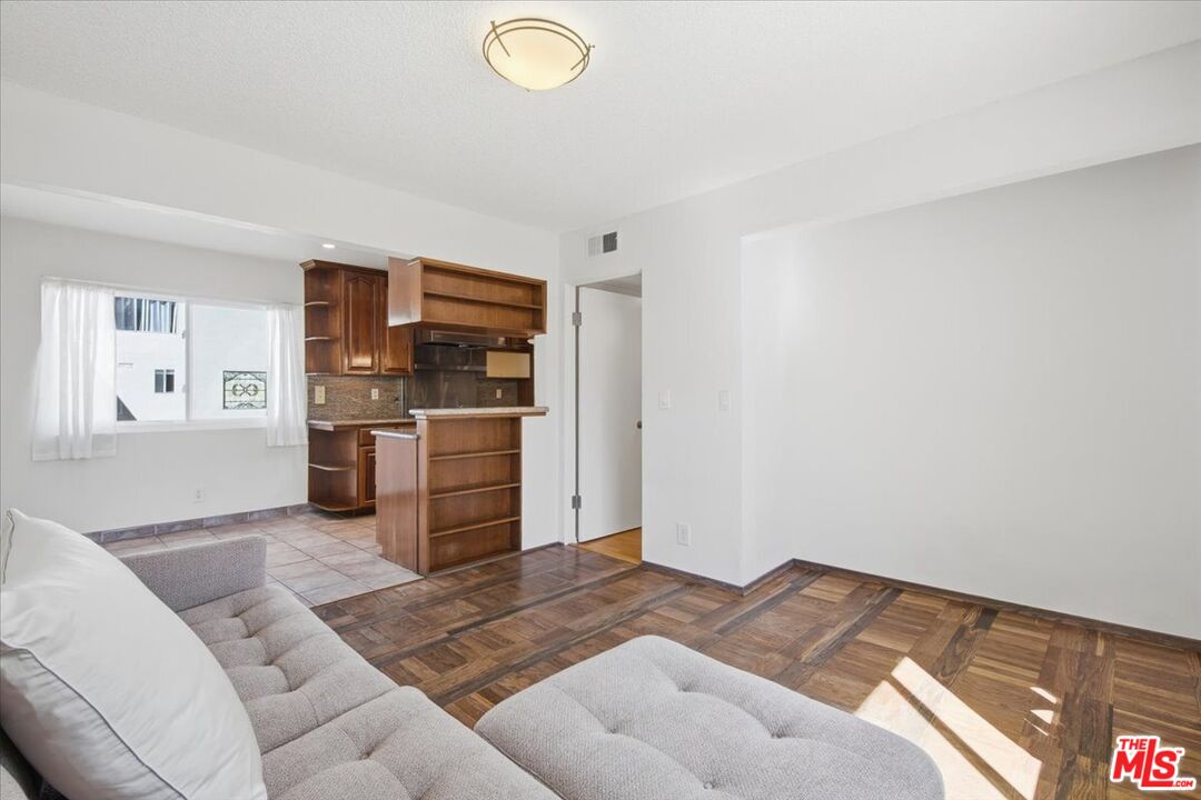 13065 Mindanao Way Unit: 8