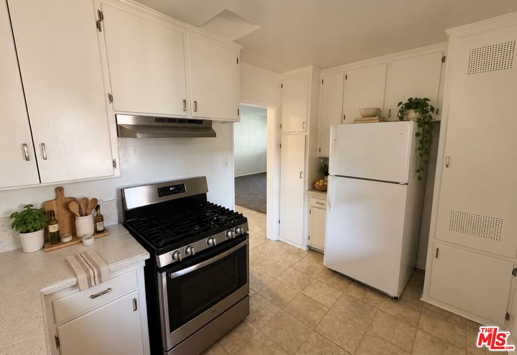 12204 Washington Pl Unit: 1/2