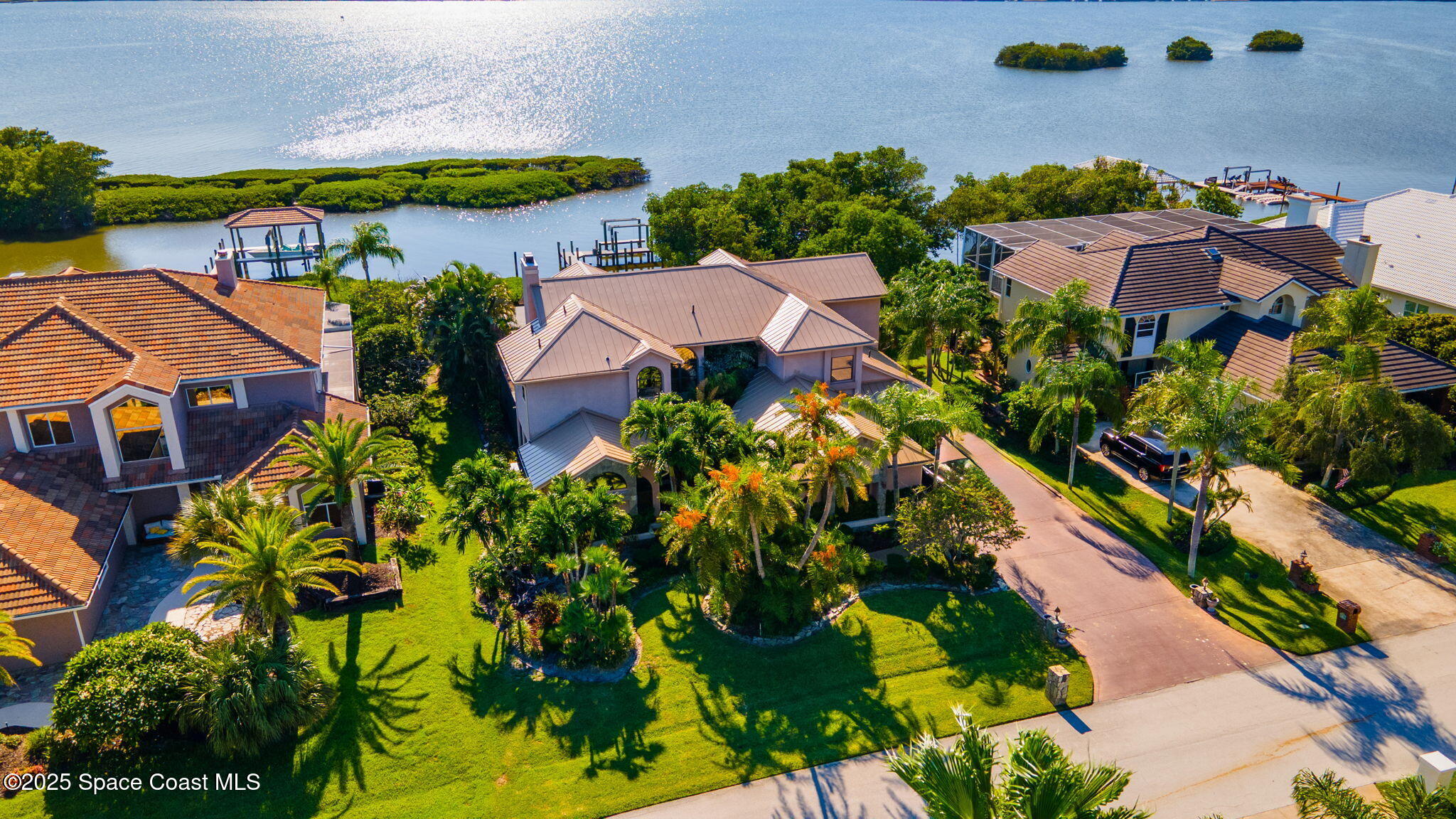 484 Lanternback Island Drive
