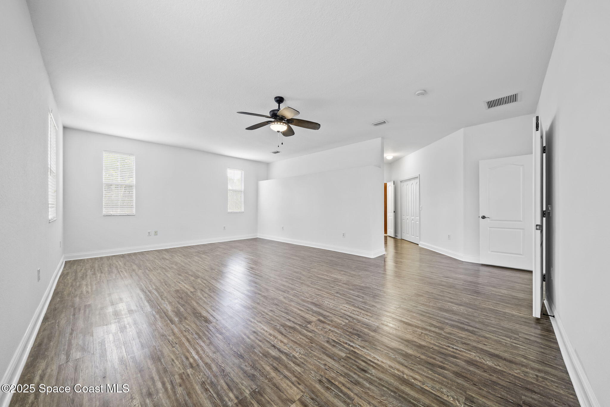 504 Glenbrook Circle