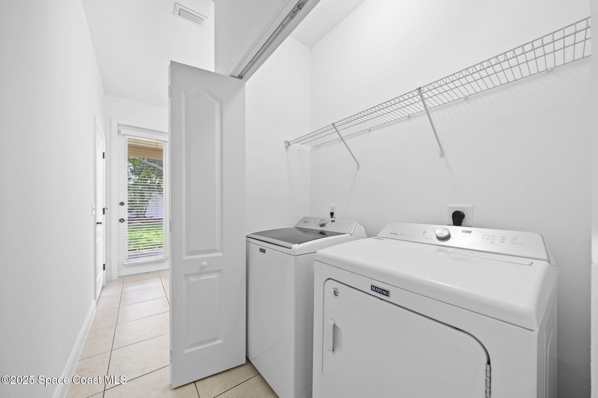 504 Glenbrook Circle