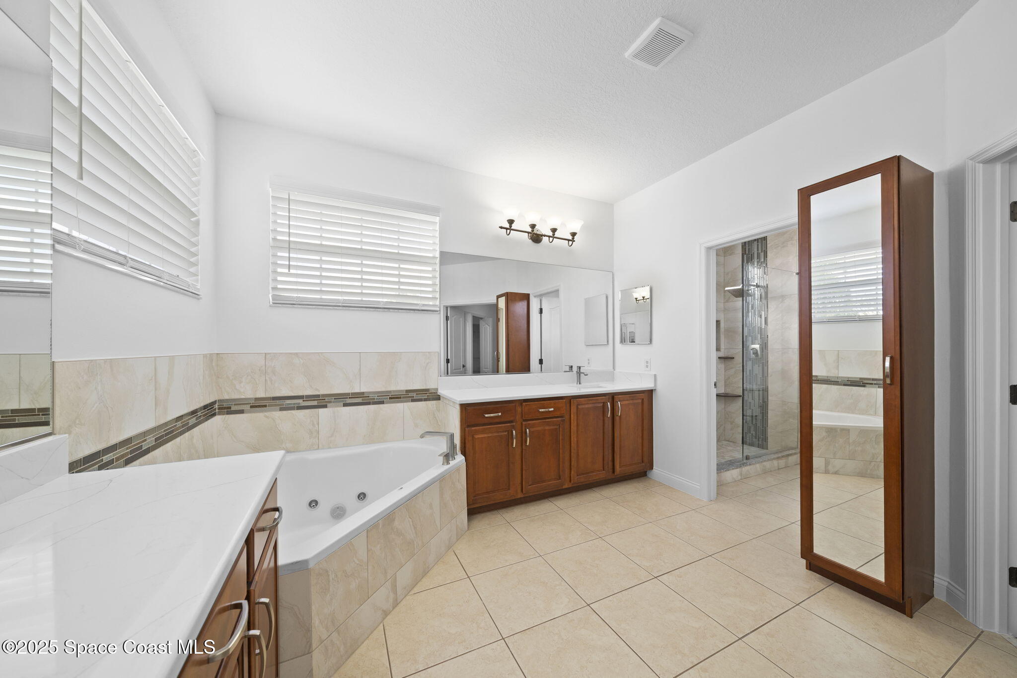 504 Glenbrook Circle