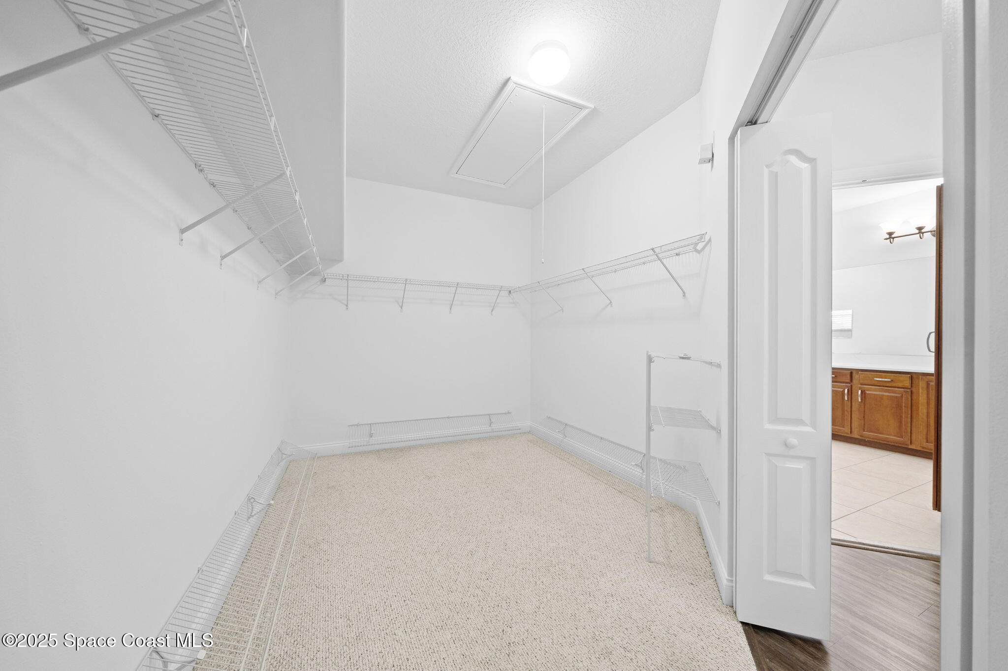 504 Glenbrook Circle