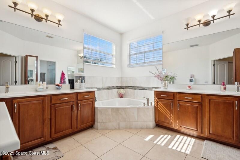 504 Glenbrook Circle