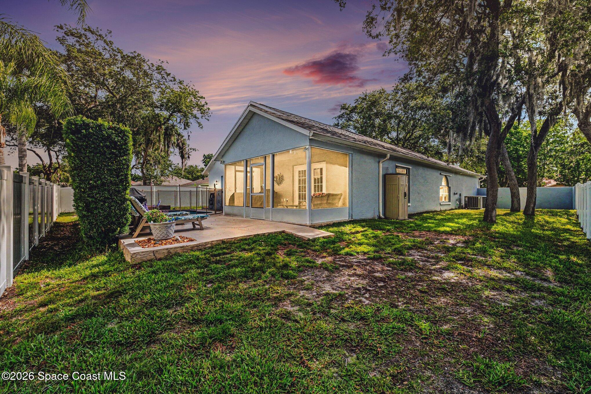 5534 Oak Hollow Drive