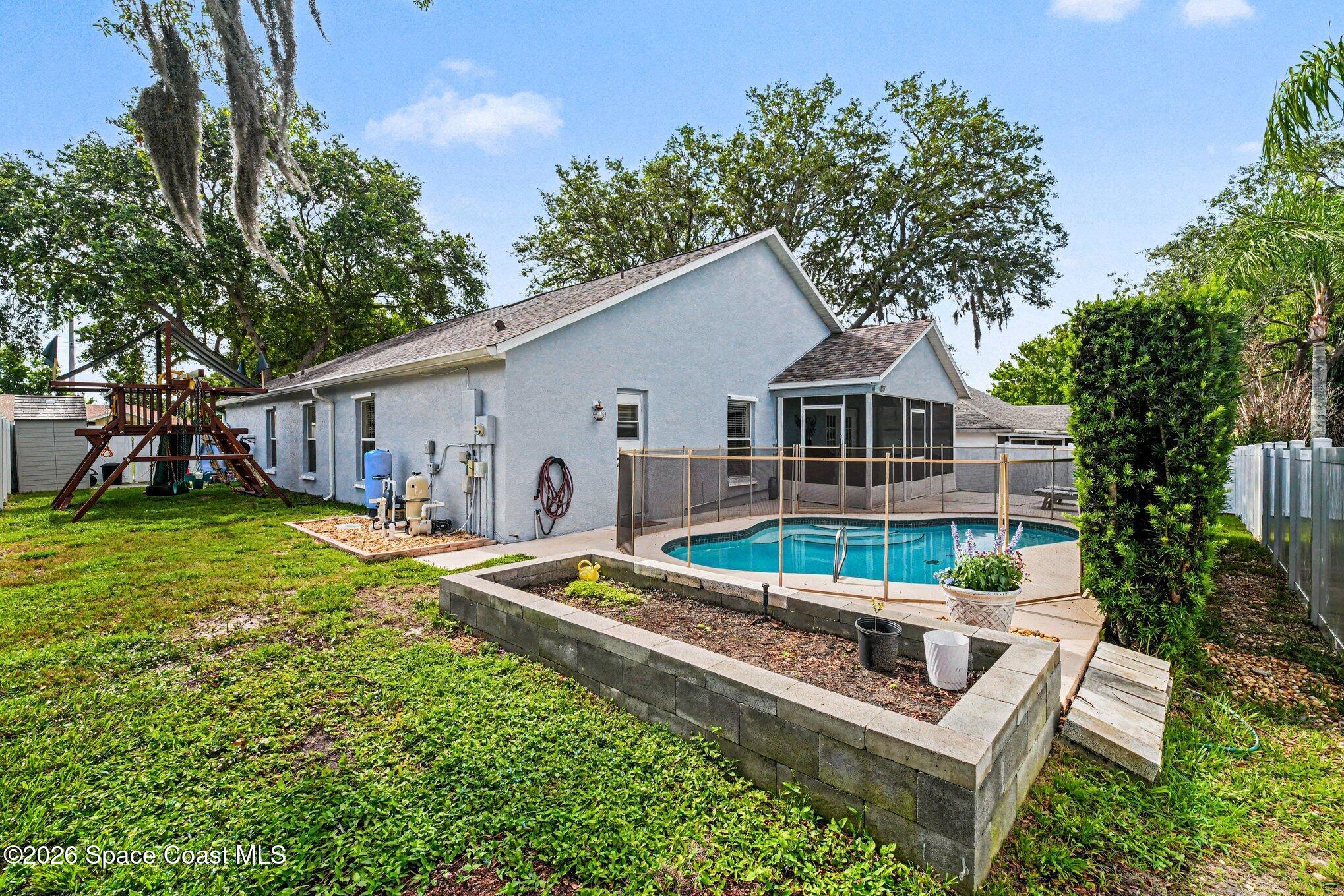 5534 Oak Hollow Drive