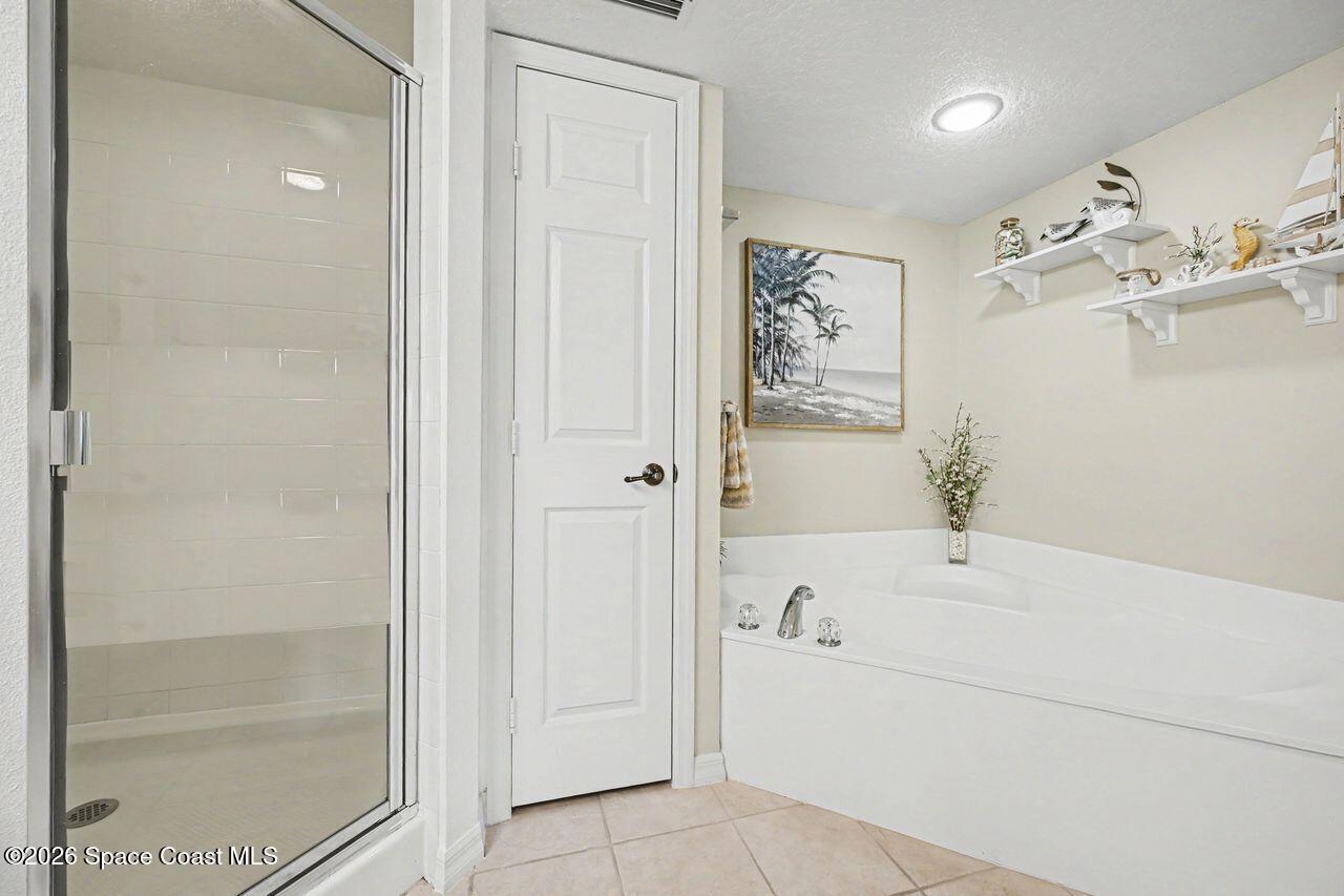 8941 Lake Drive 202