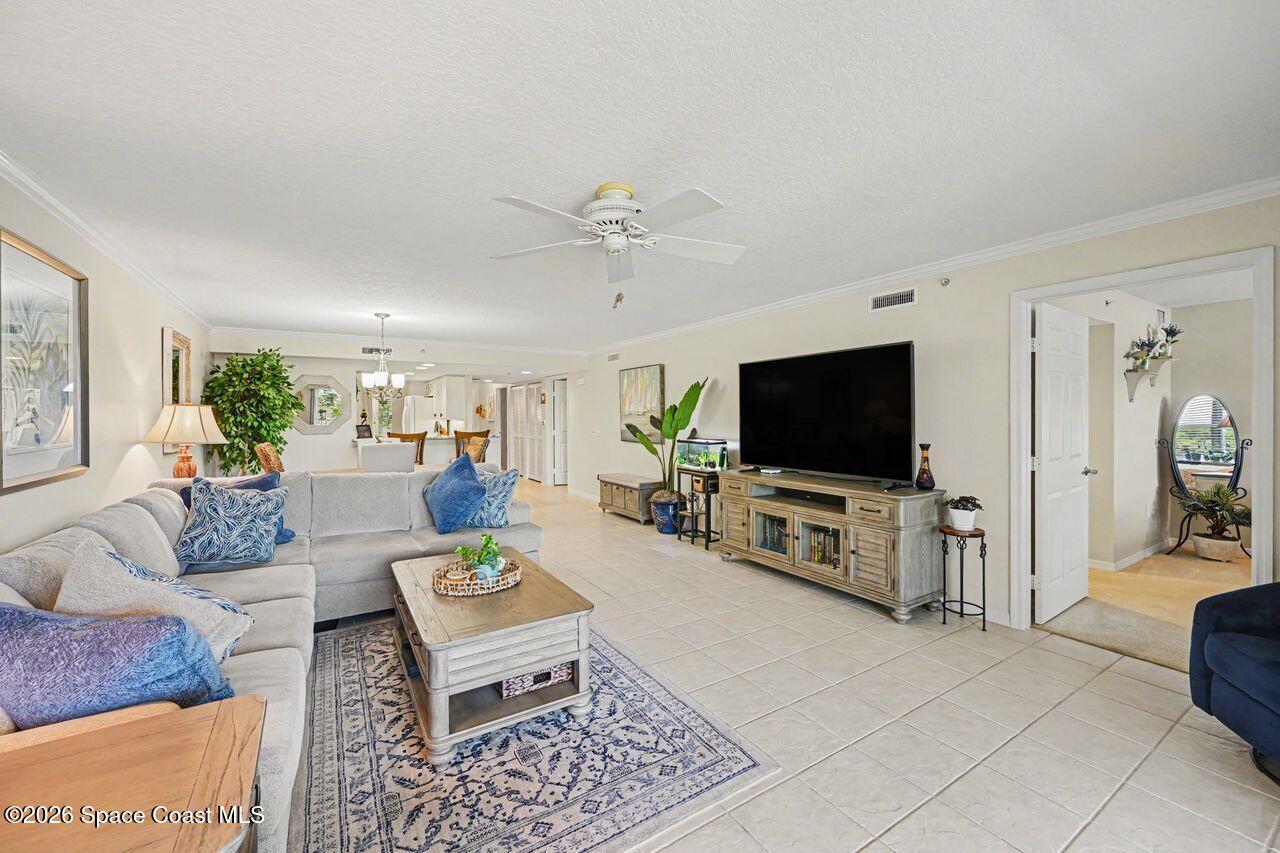 8941 Lake Drive 202