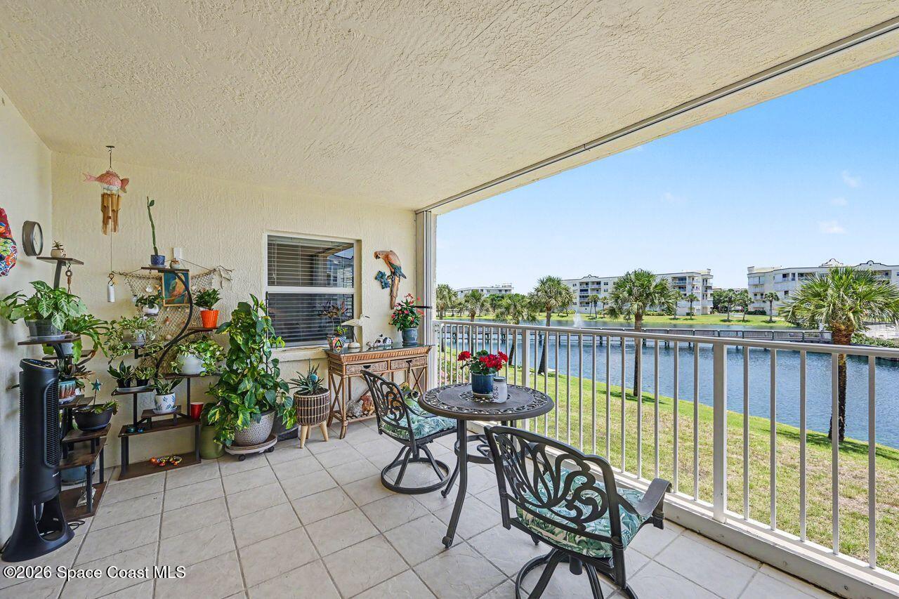 8941 Lake Drive 202