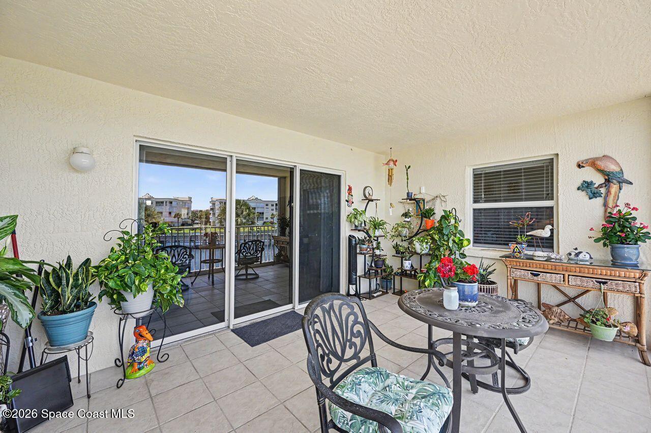 8941 Lake Drive 202