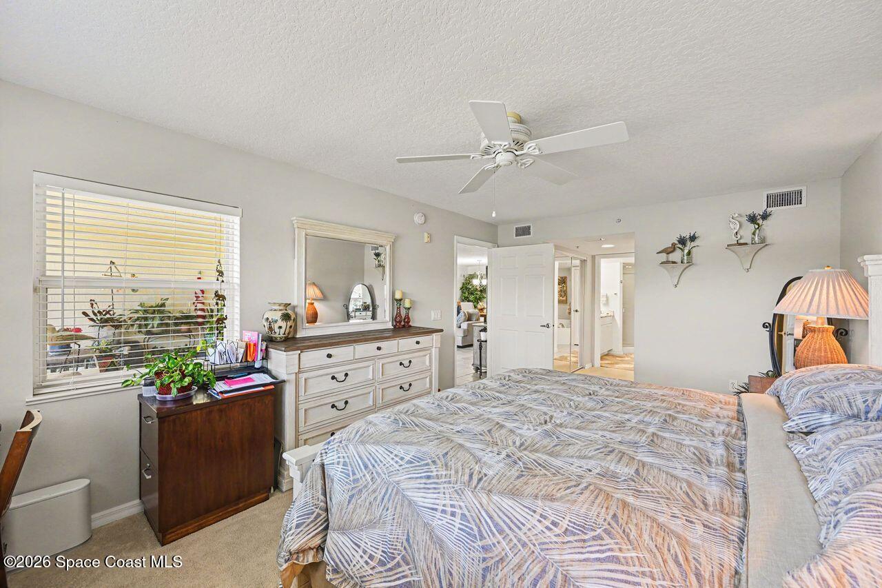 8941 Lake Drive 202