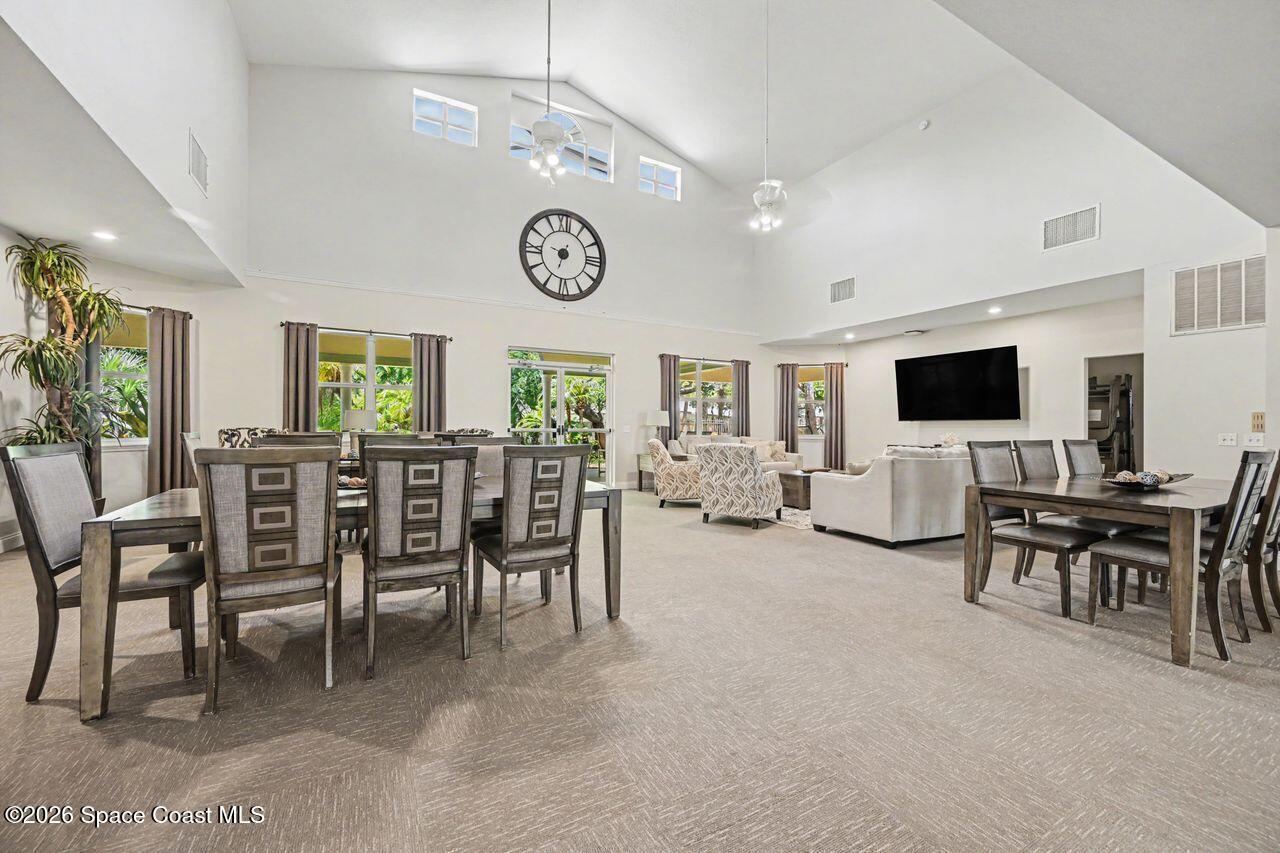 8941 Lake Drive 202