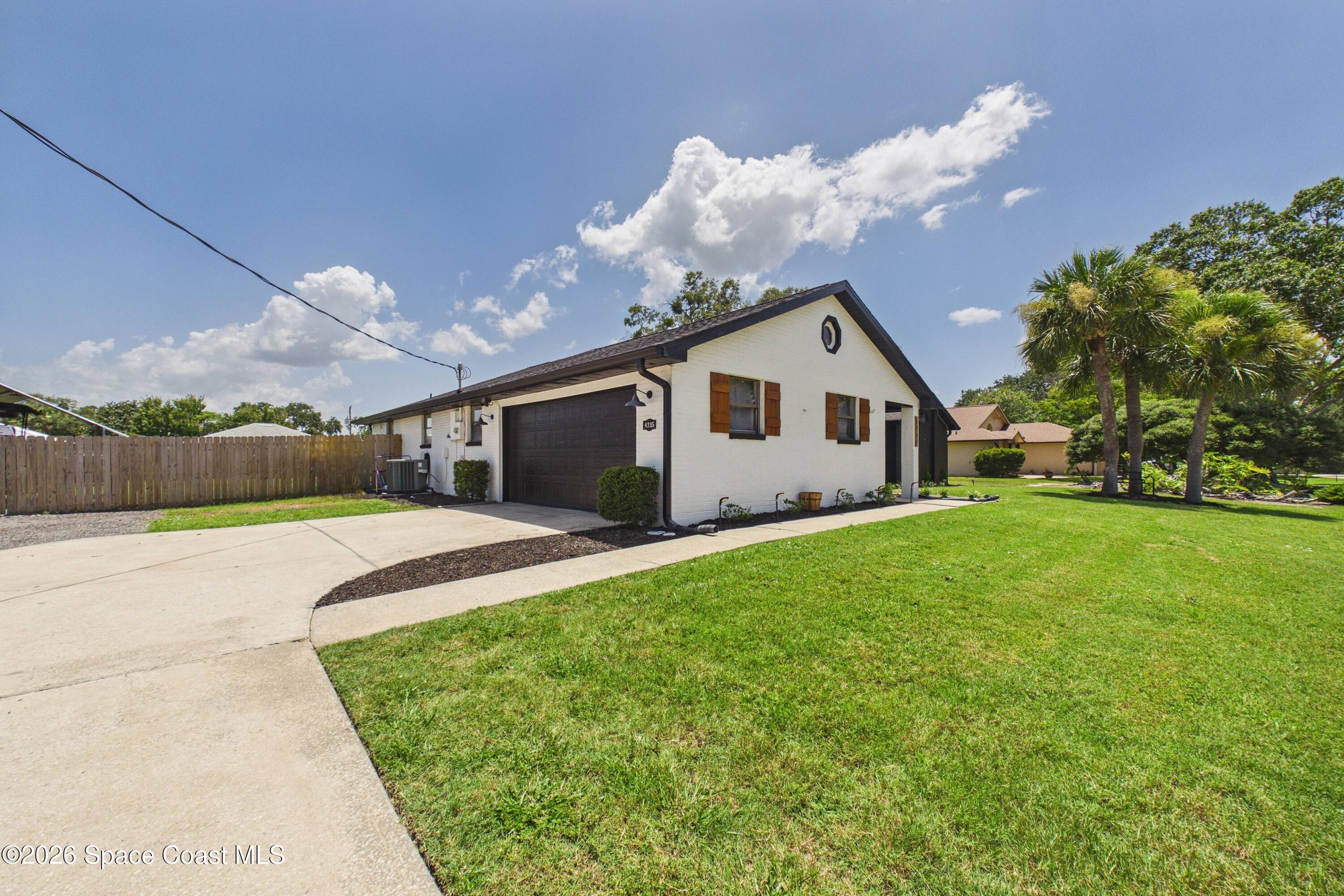 4235 Lee Hall Place