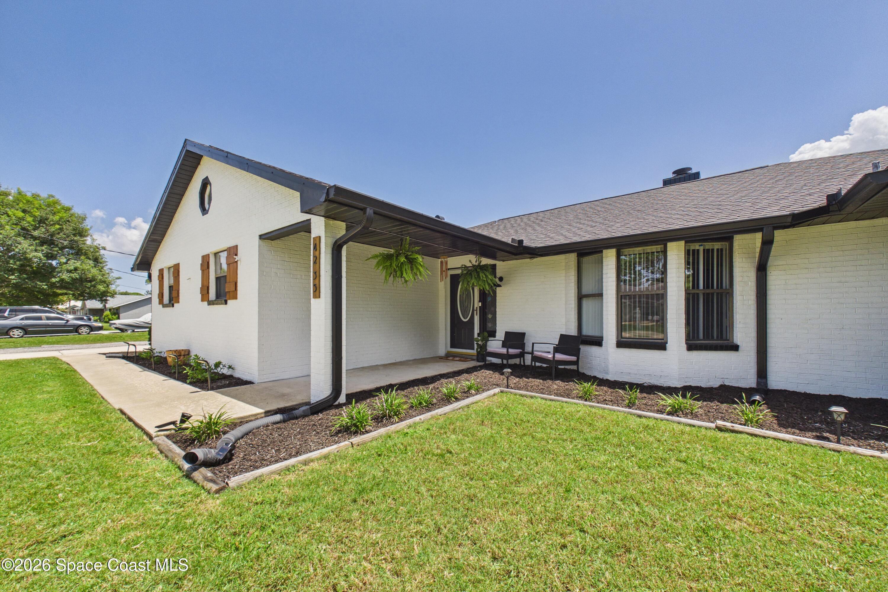 4235 Lee Hall Place