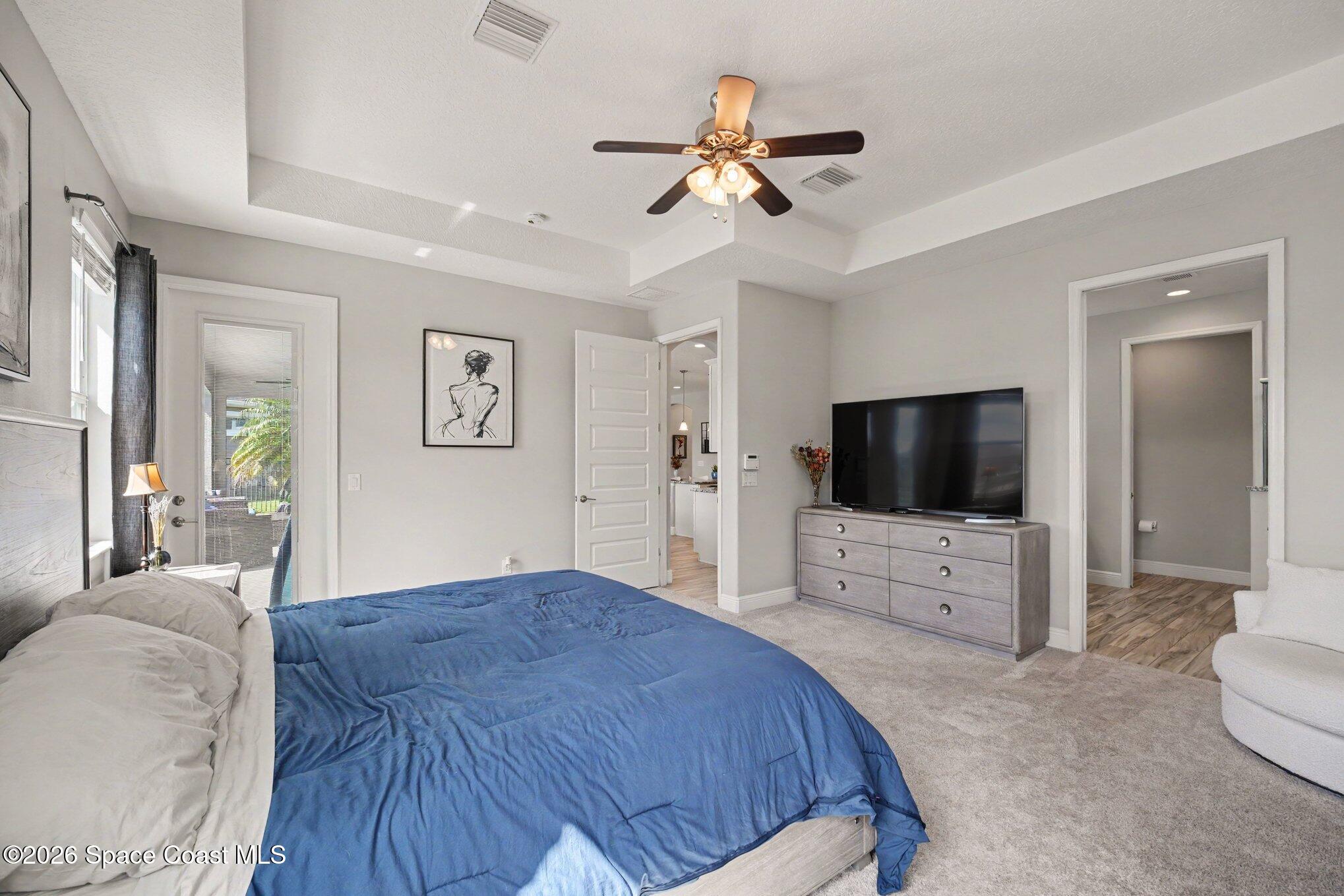 7439 Jazero Place