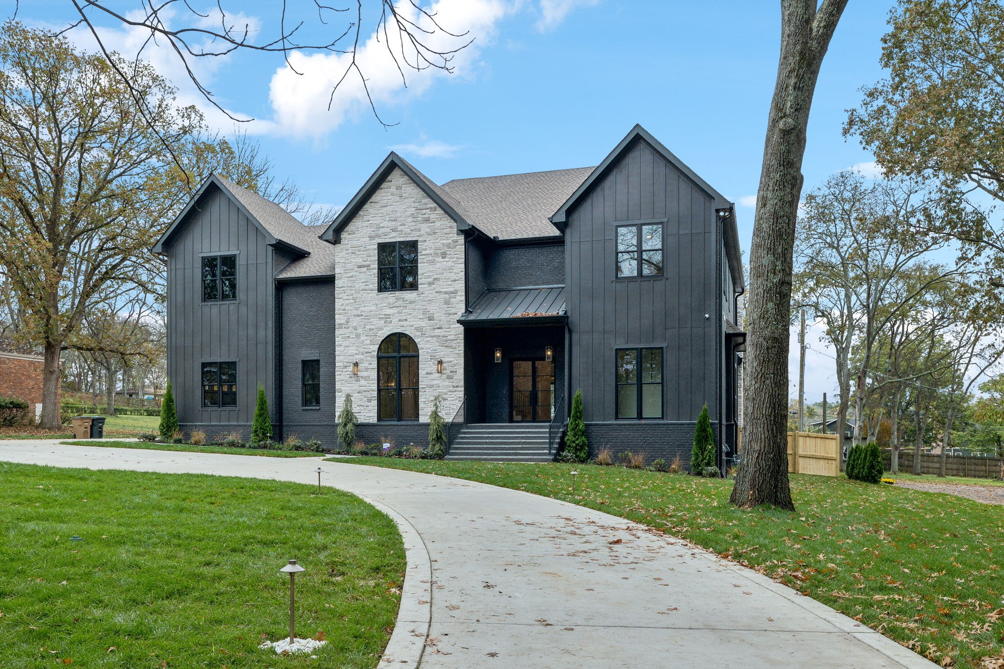 6215 Bresslyn Rd