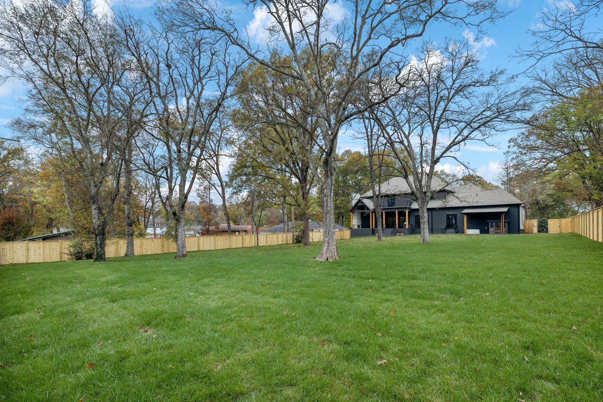 6215 Bresslyn Rd