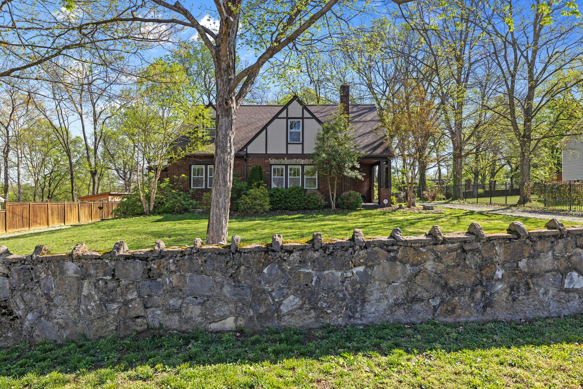 1407 Cardinal Ave