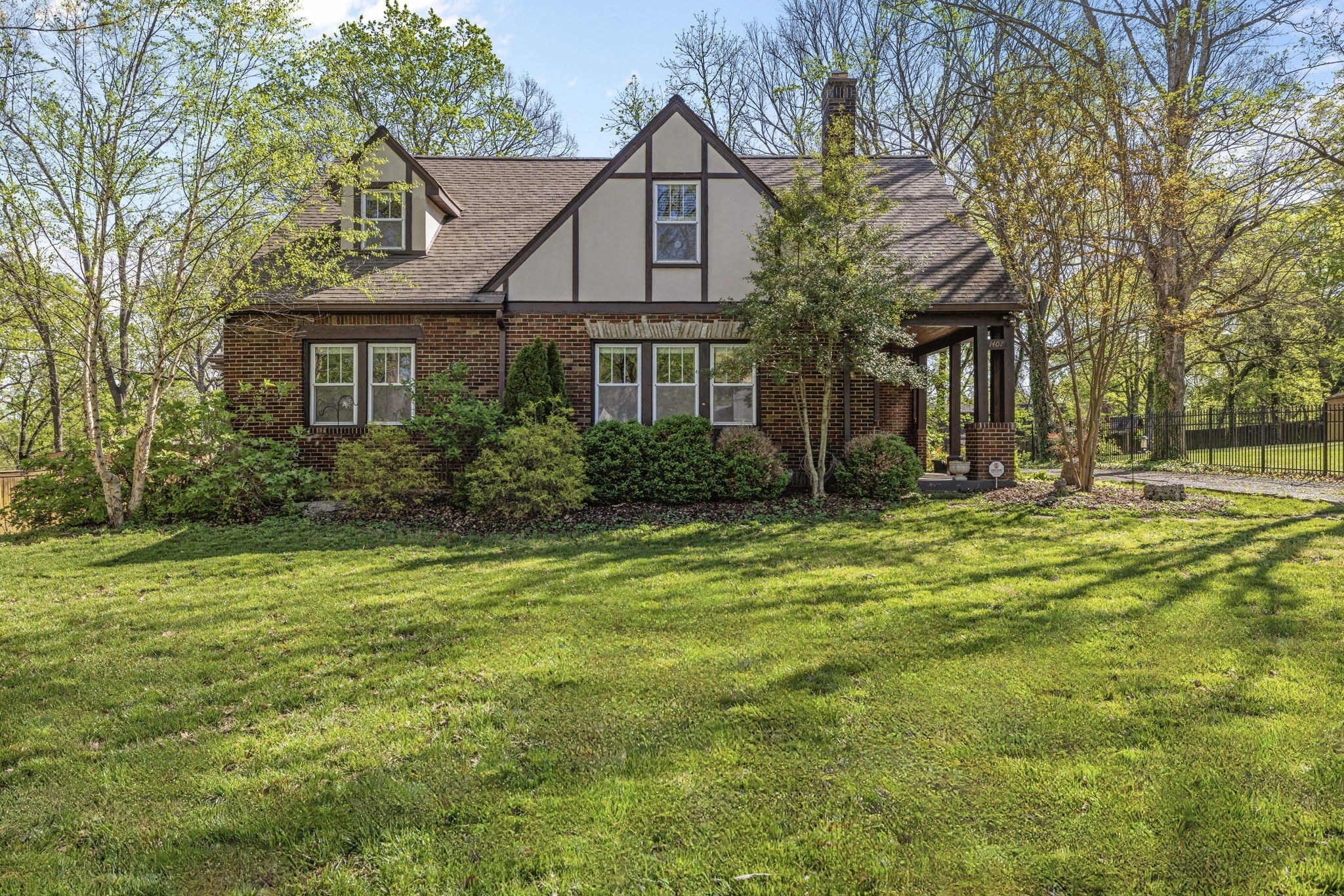 1407 Cardinal Ave