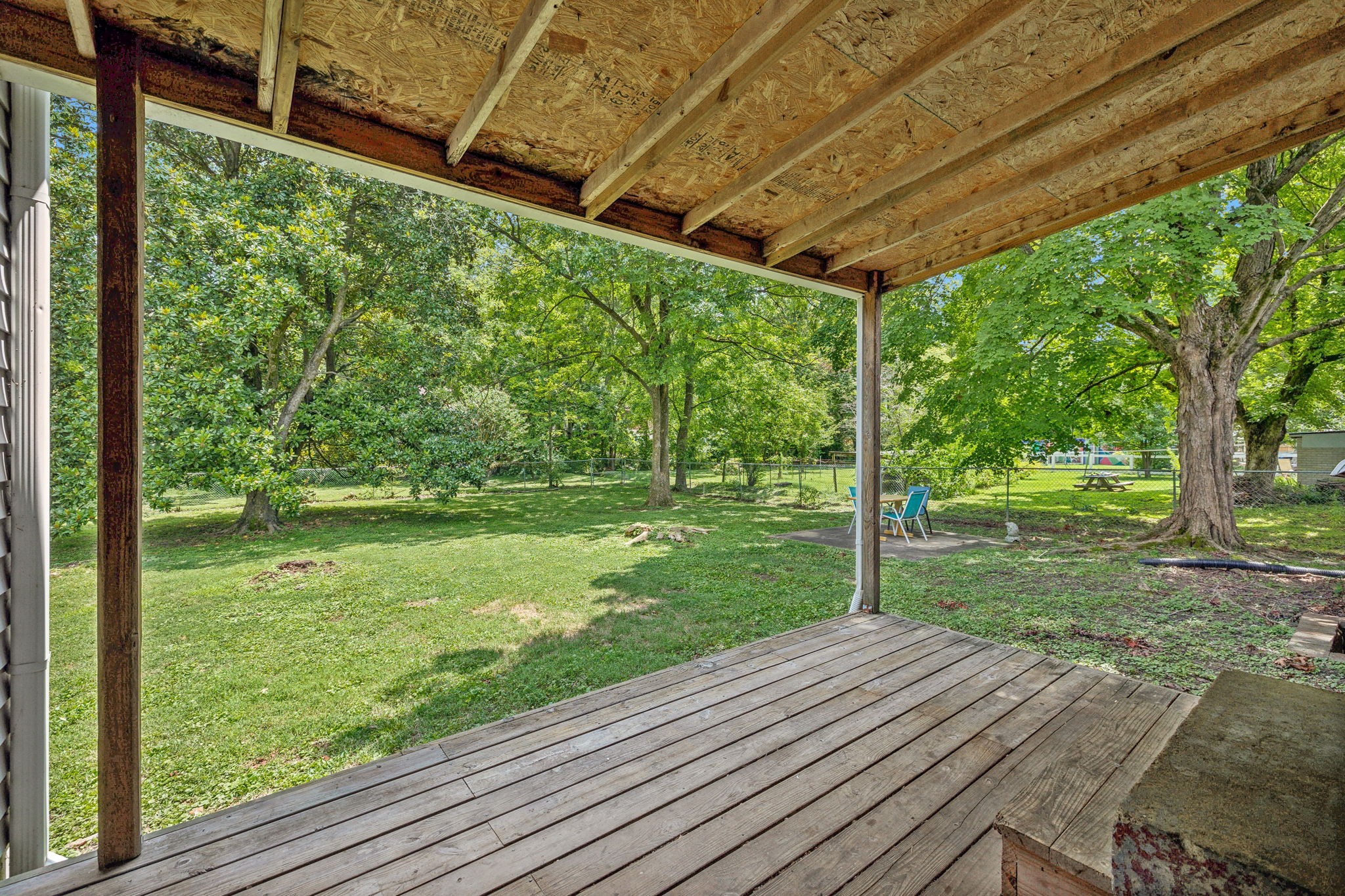 3912 W Valley Dr