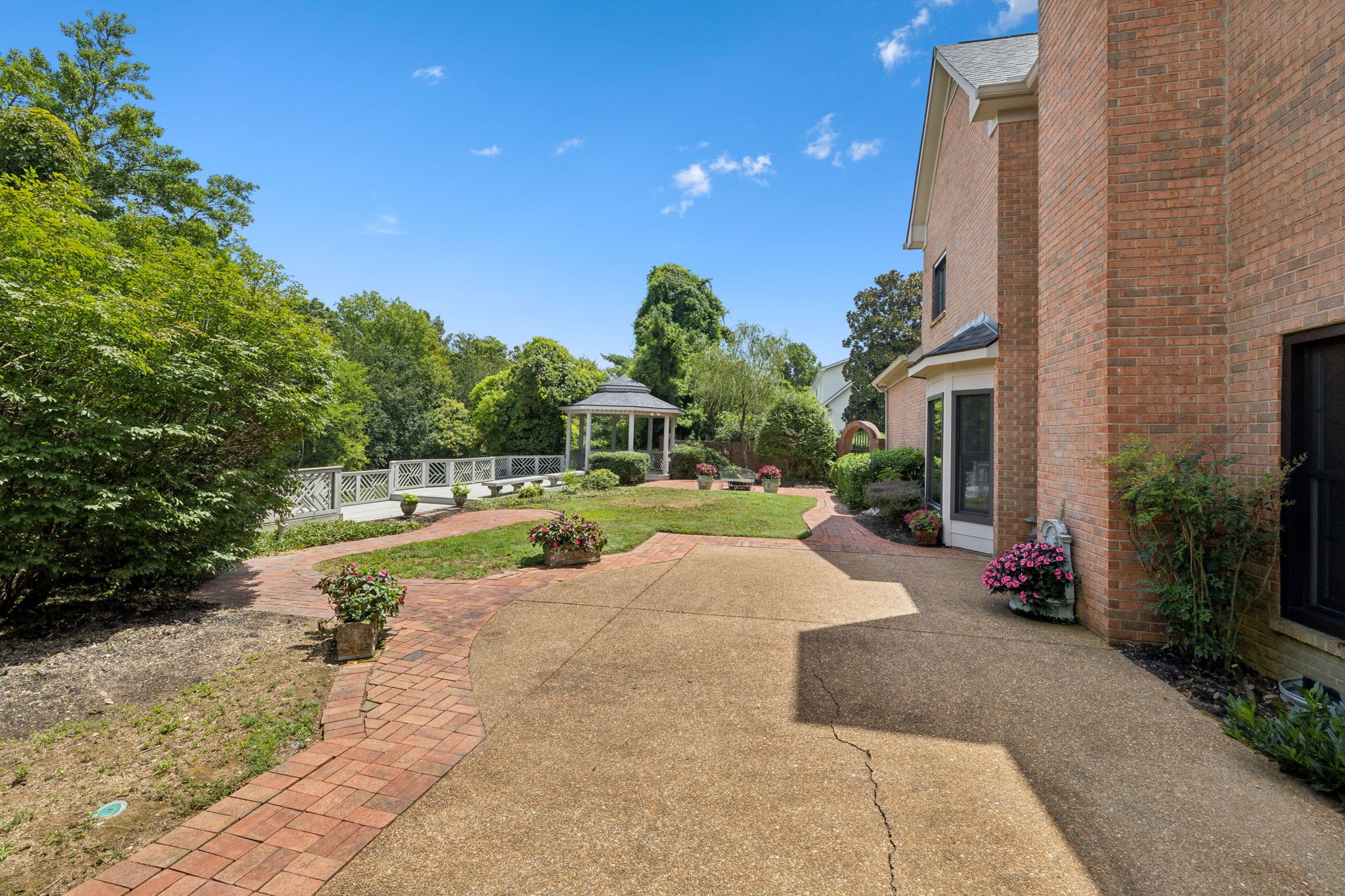 5416 McGavock Rd