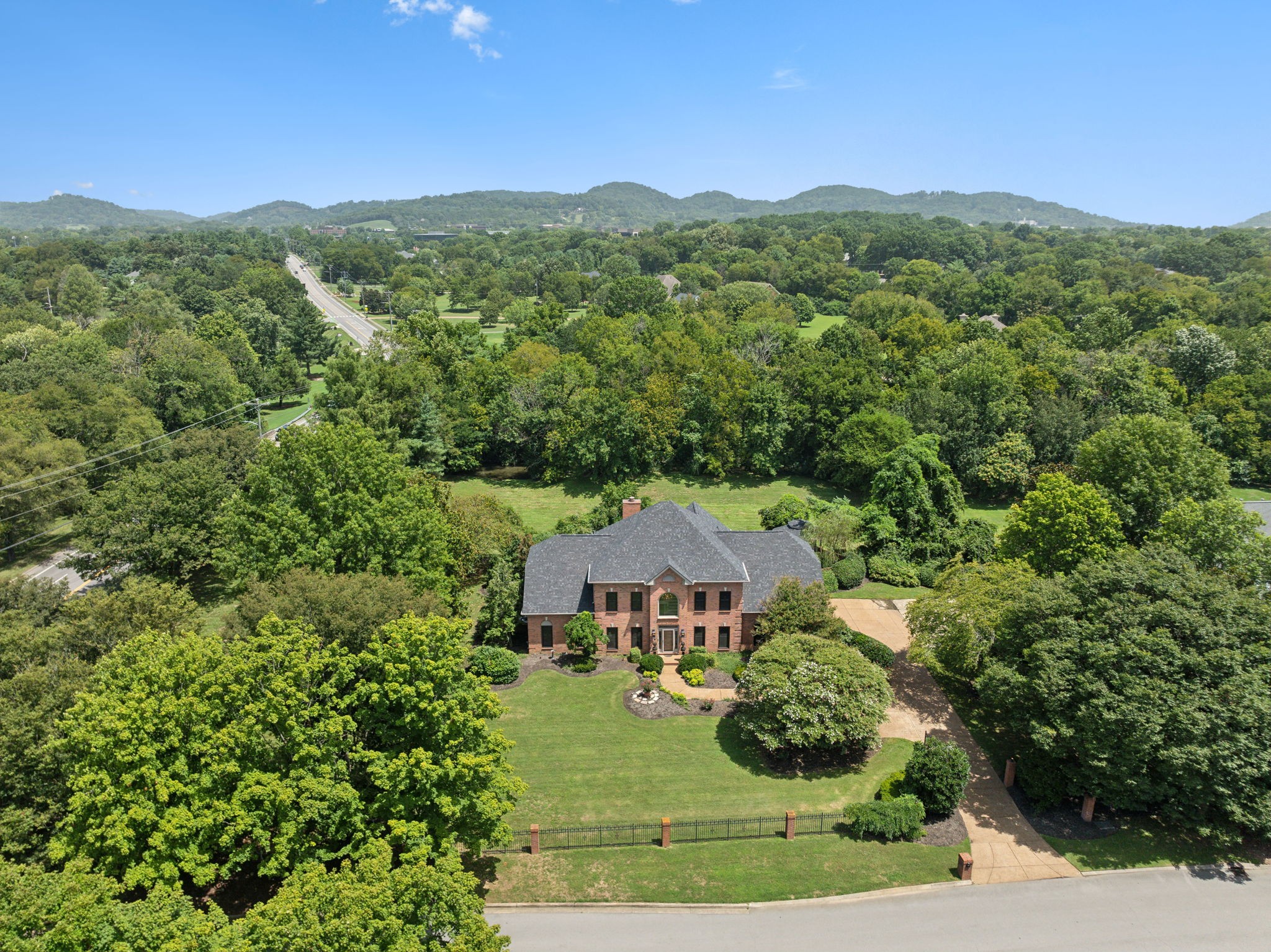 5416 McGavock Rd