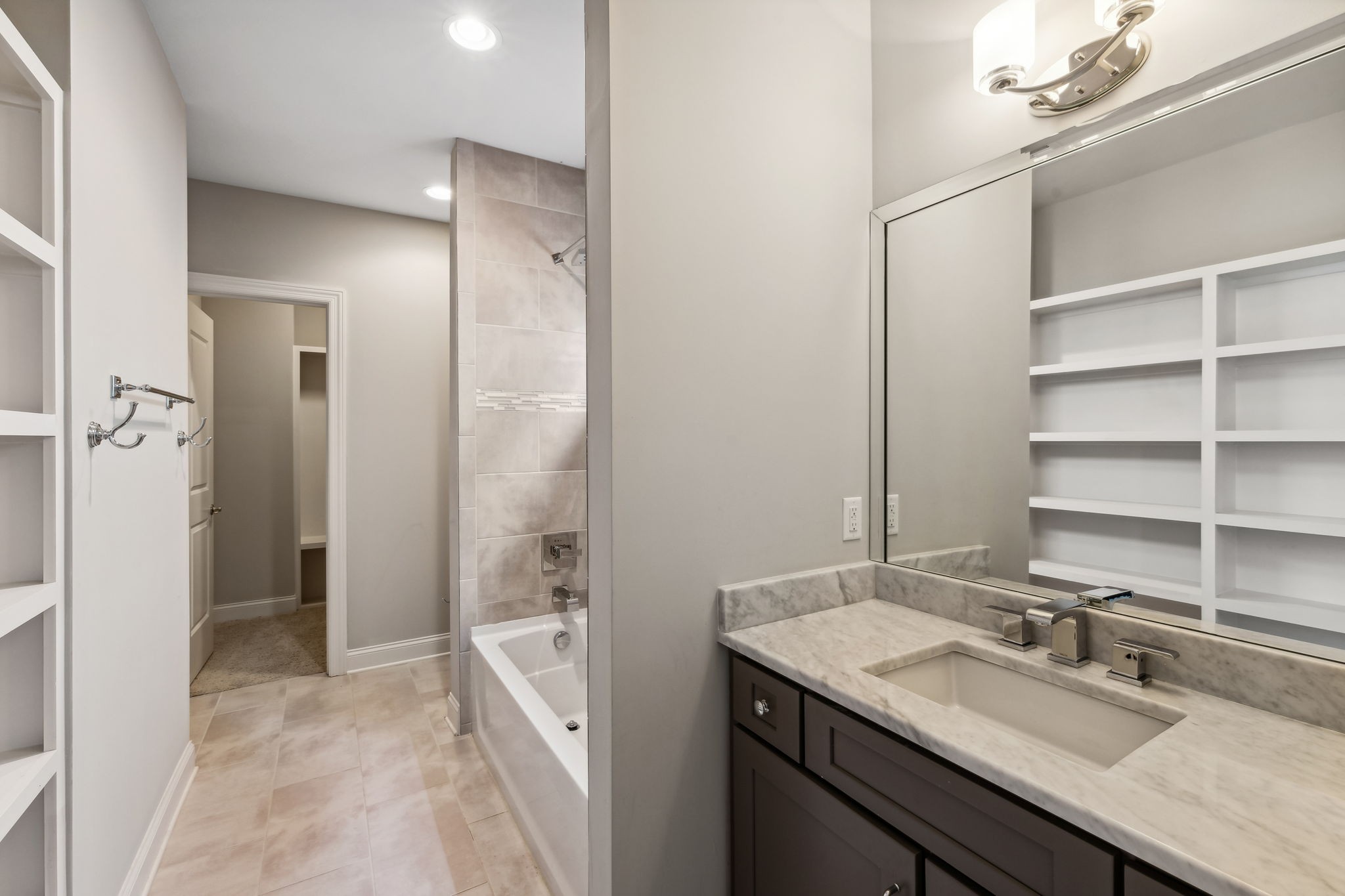 2032 Castleman Dr Unit: A