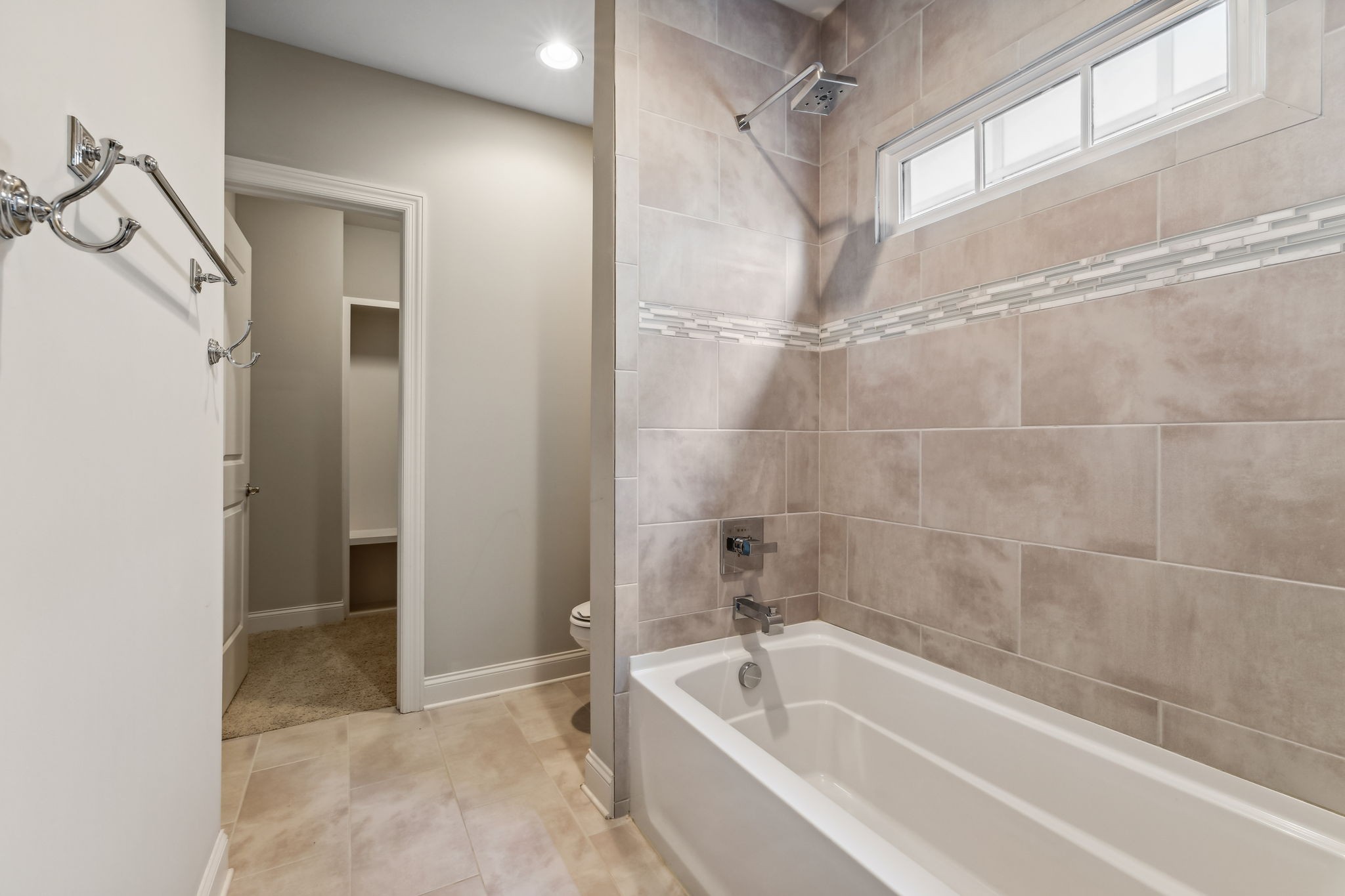 2032 Castleman Dr Unit: A