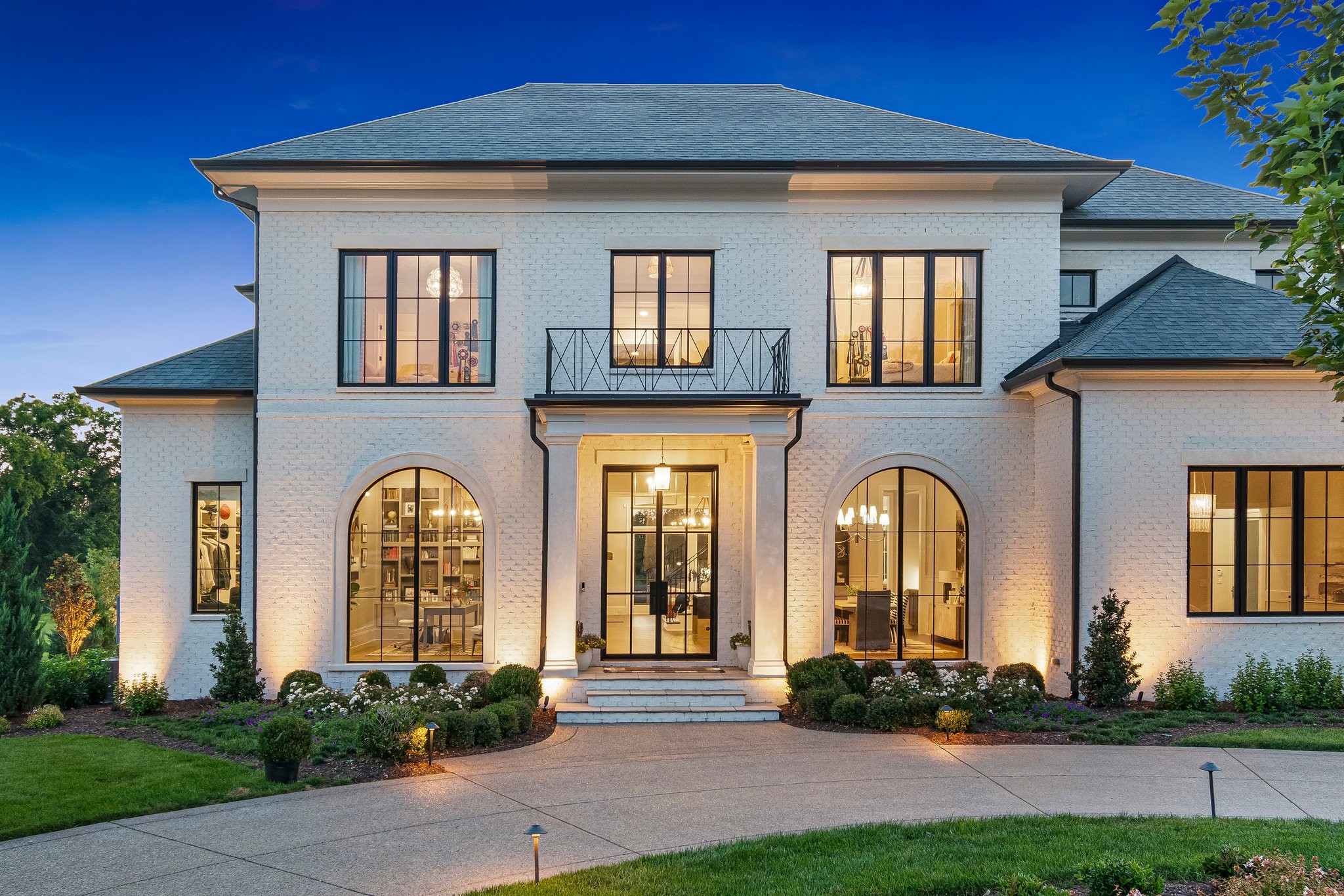 9267 Fordham Dr