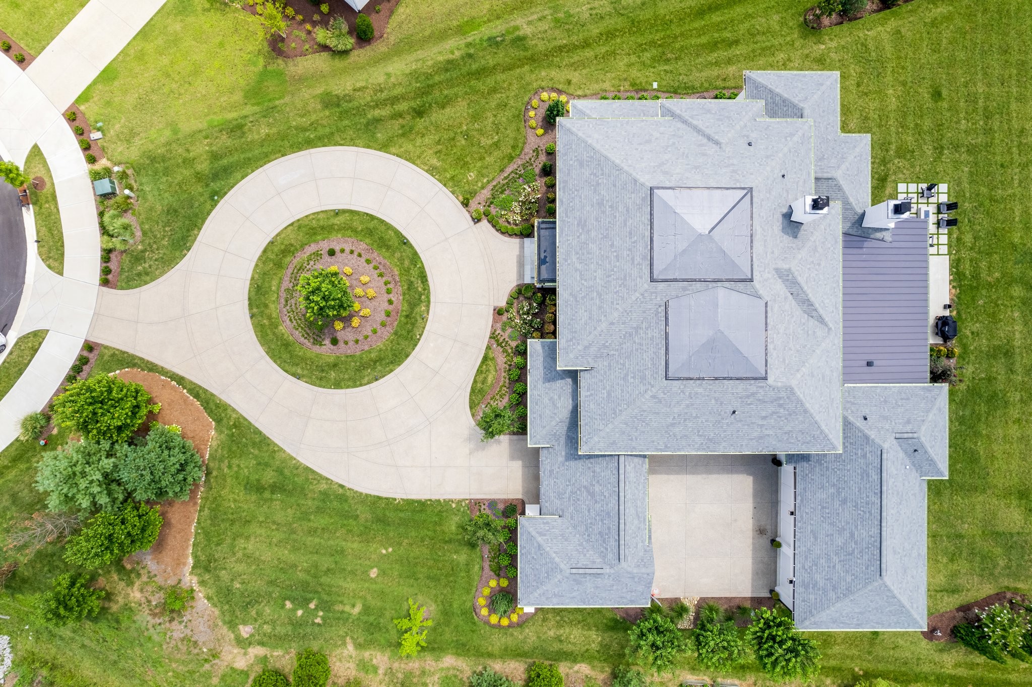 9267 Fordham Dr