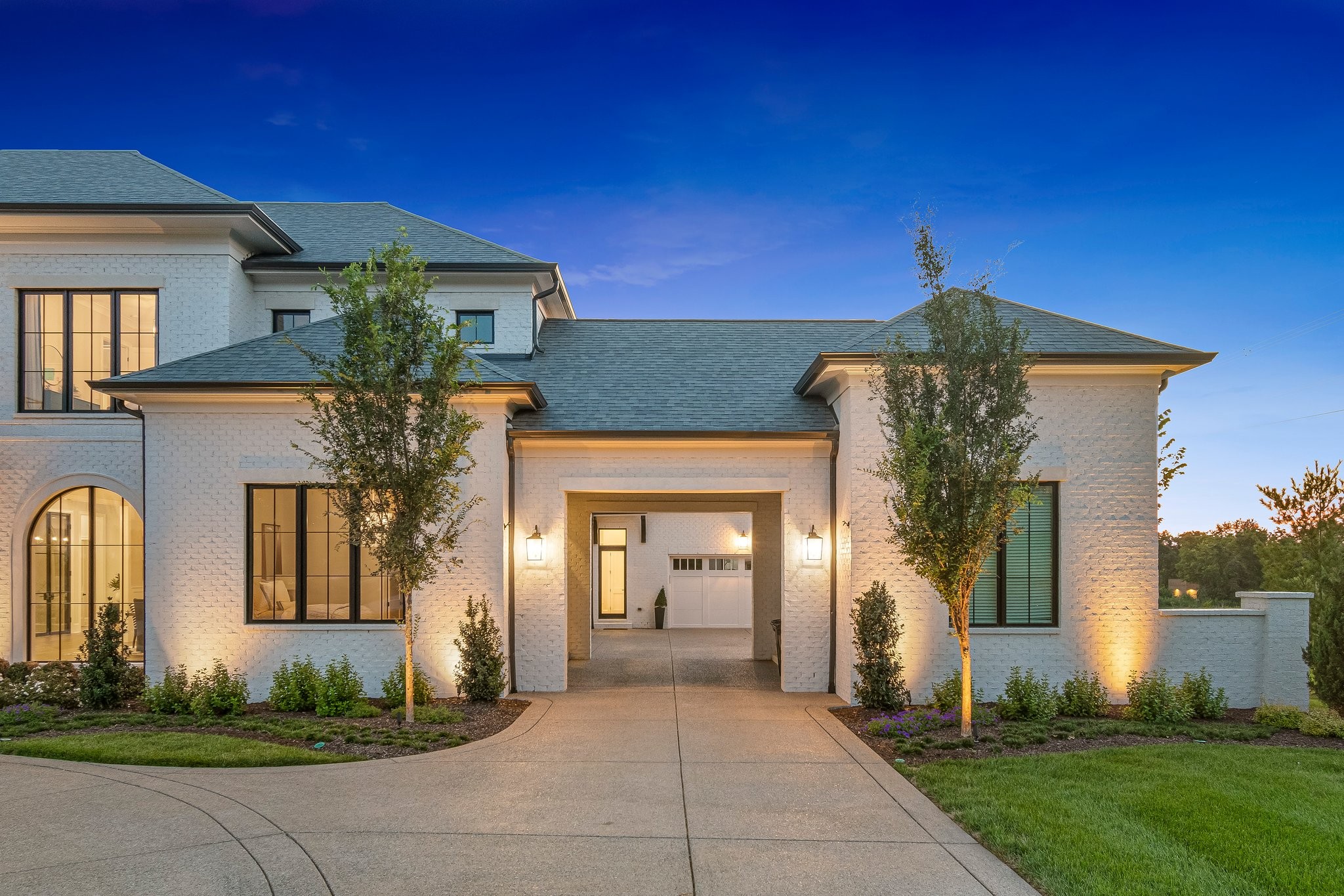 9267 Fordham Dr