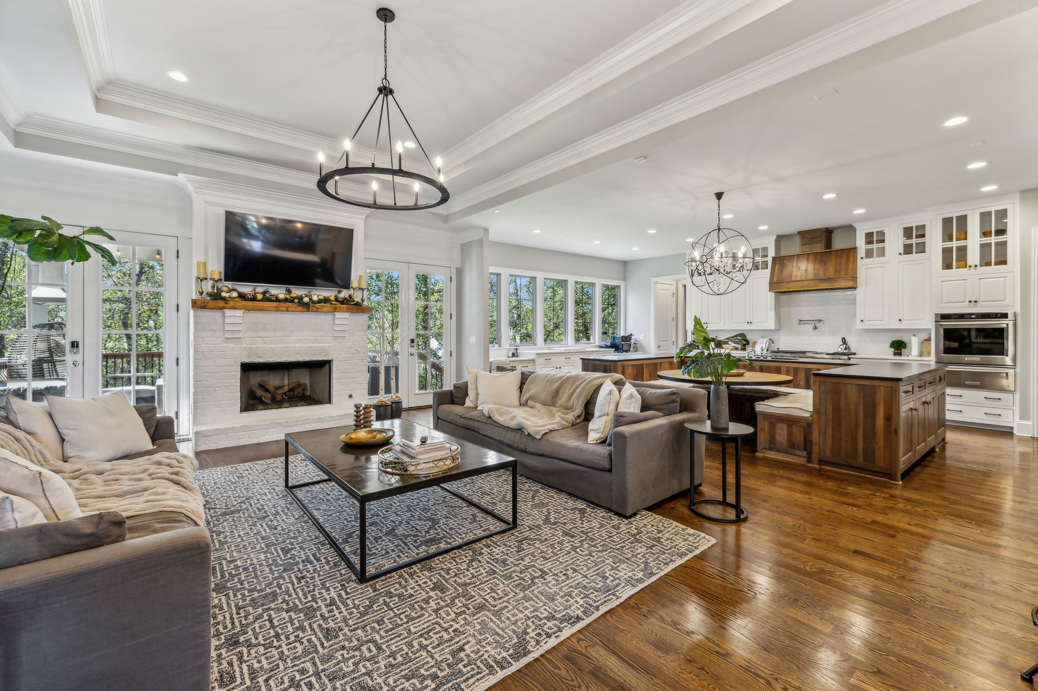 1517 Registry Row