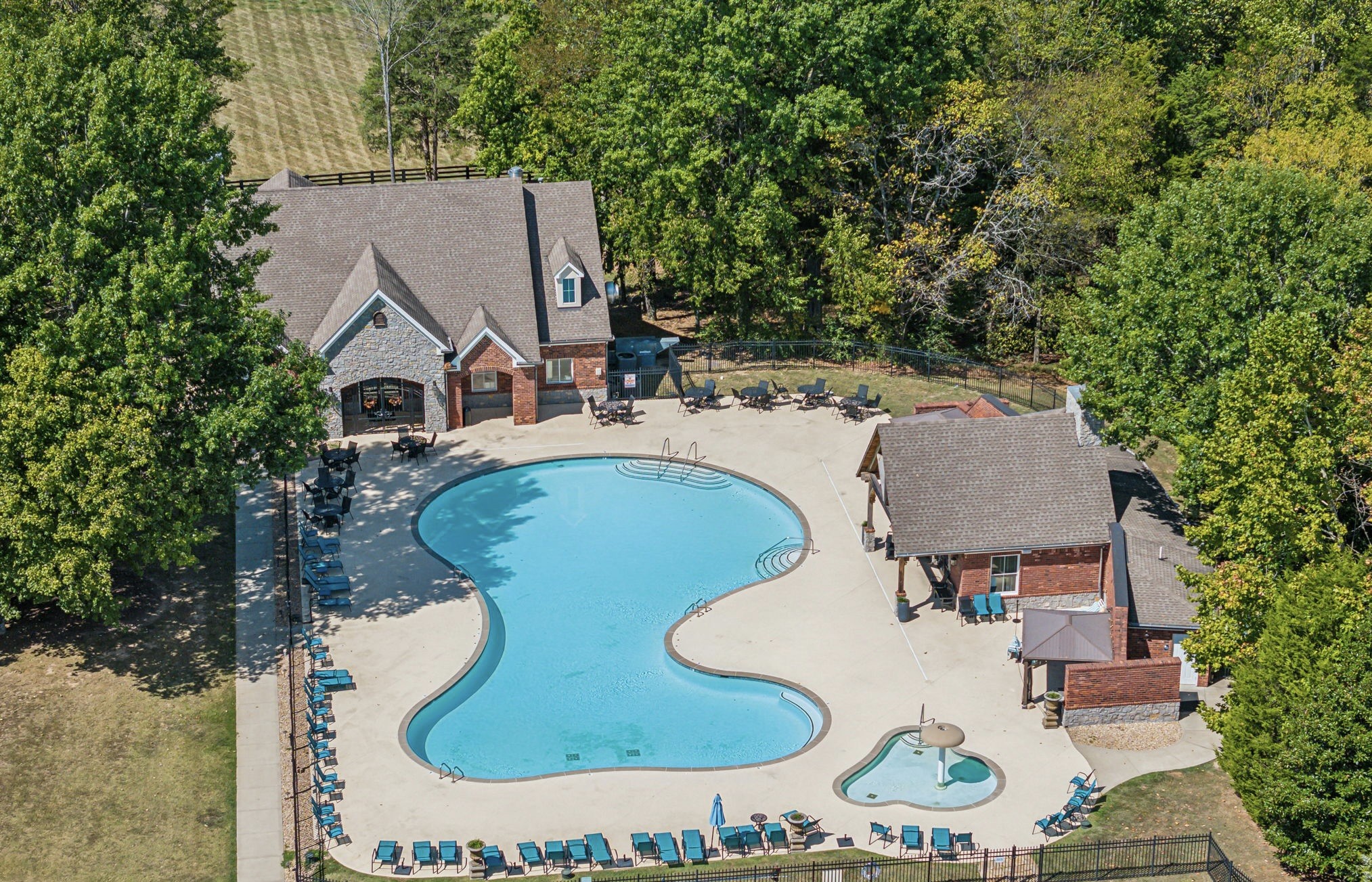 1517 Registry Row