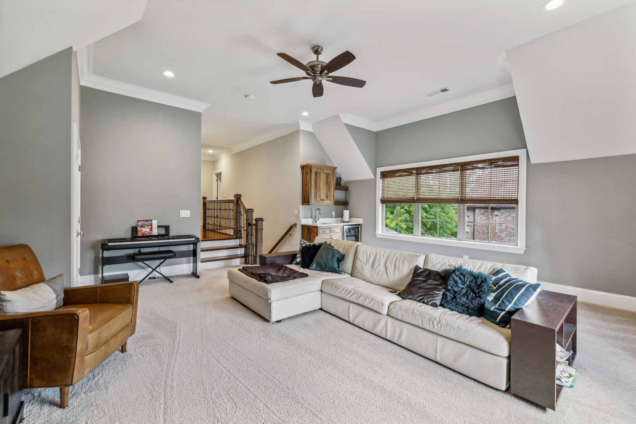 1517 Registry Row