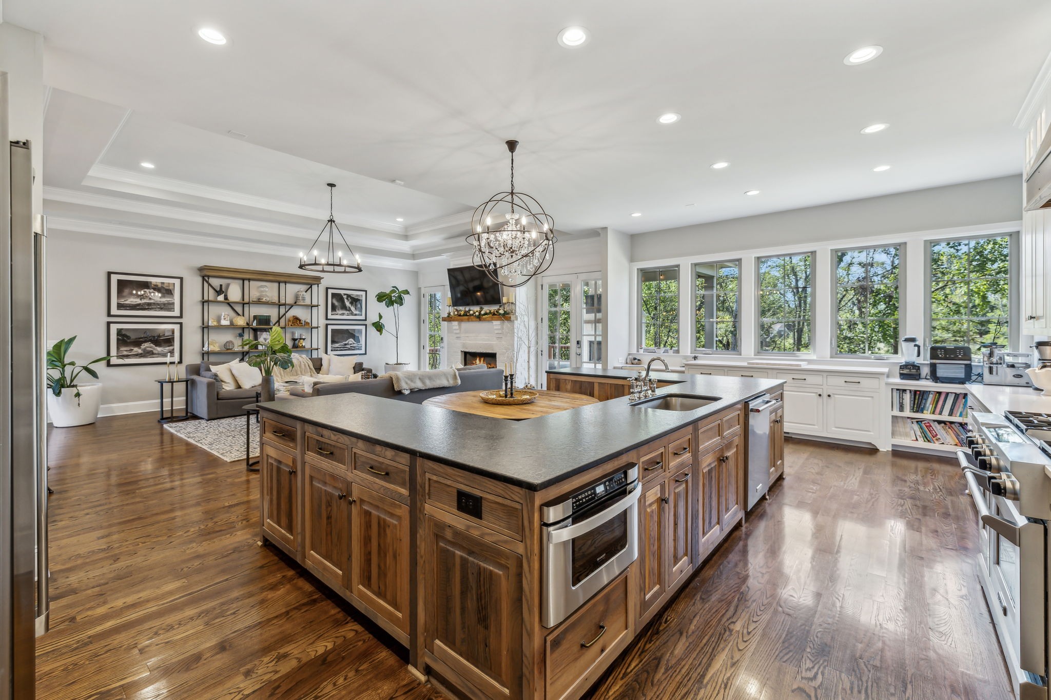 1517 Registry Row