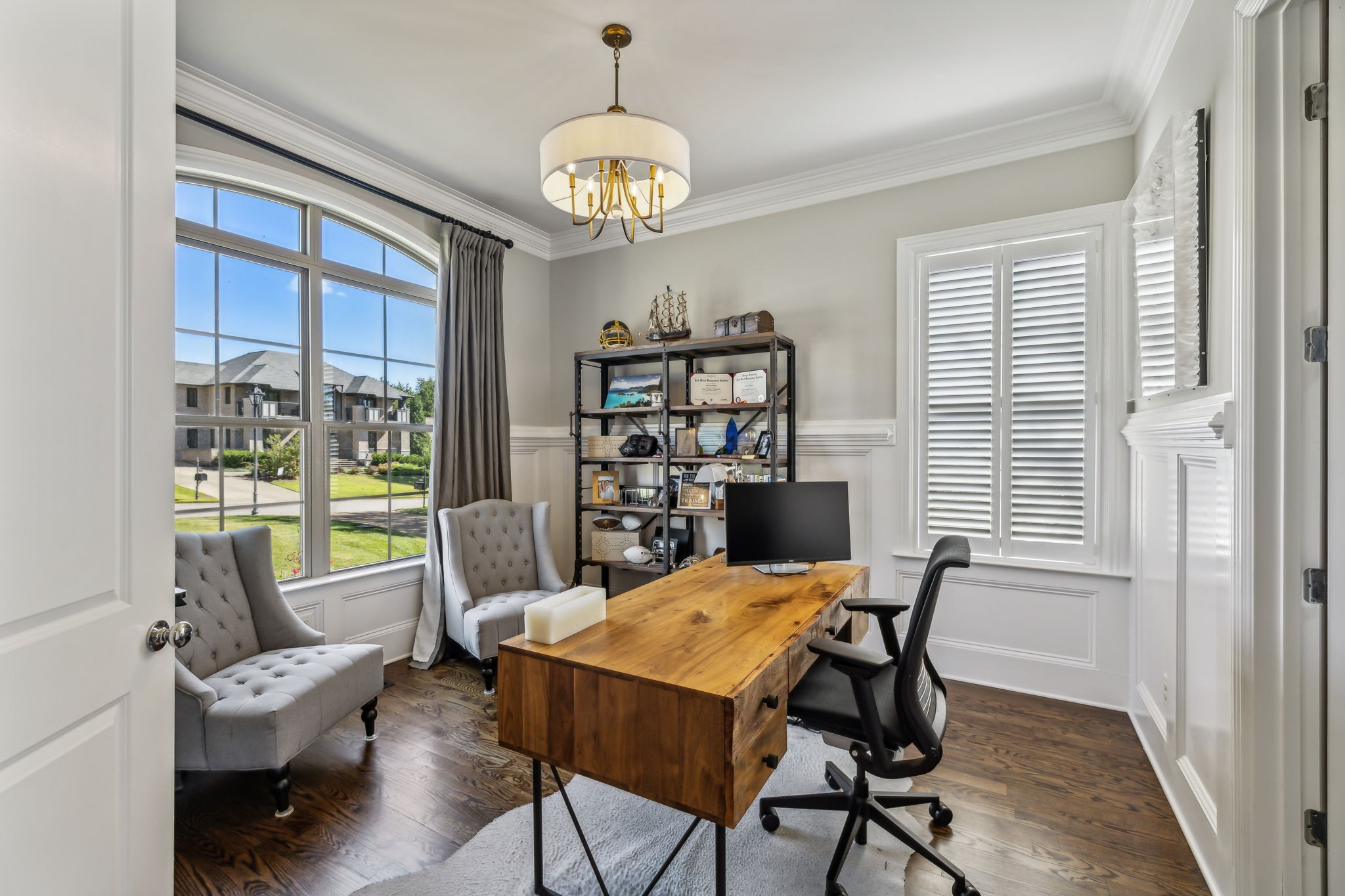 1517 Registry Row