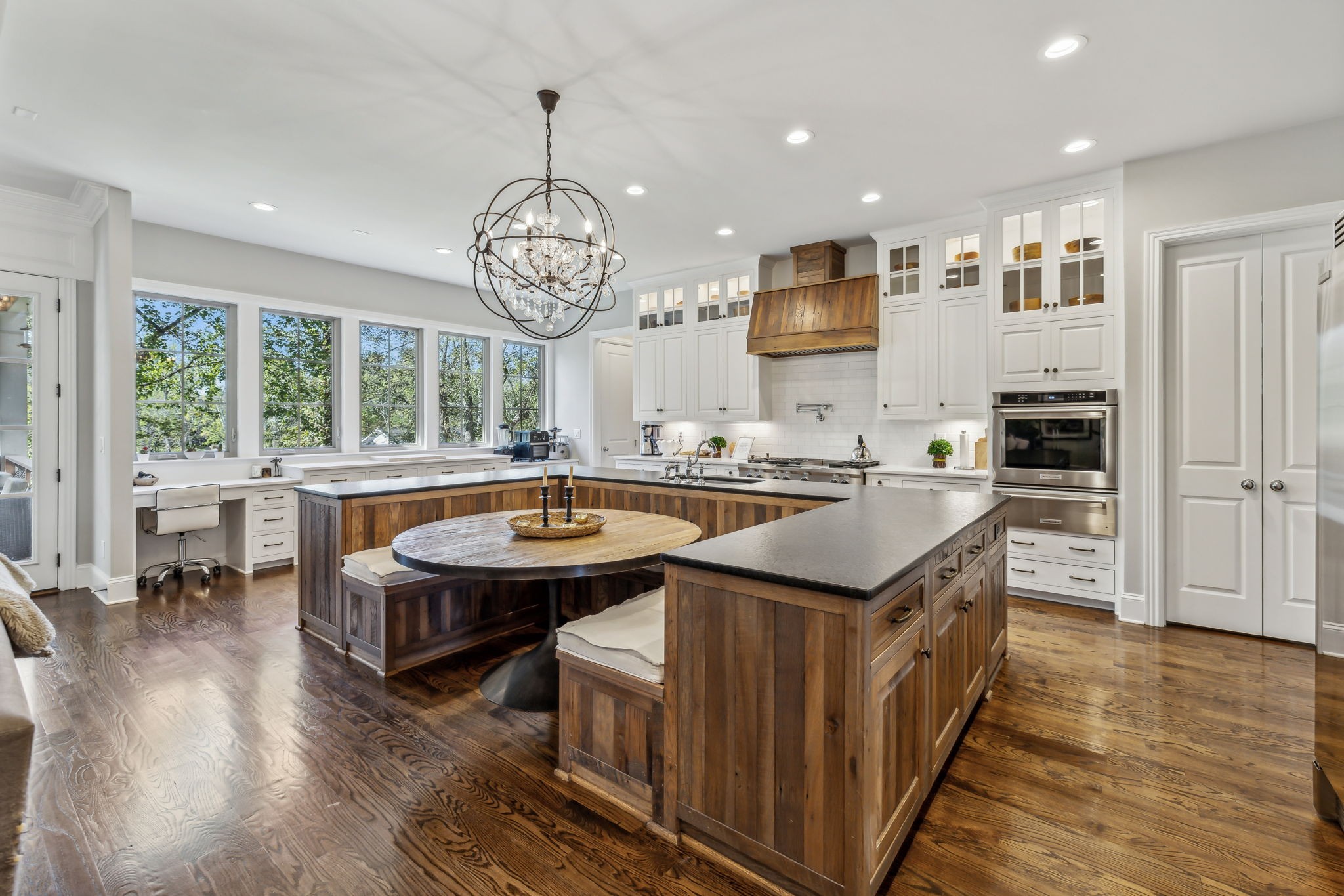 1517 Registry Row