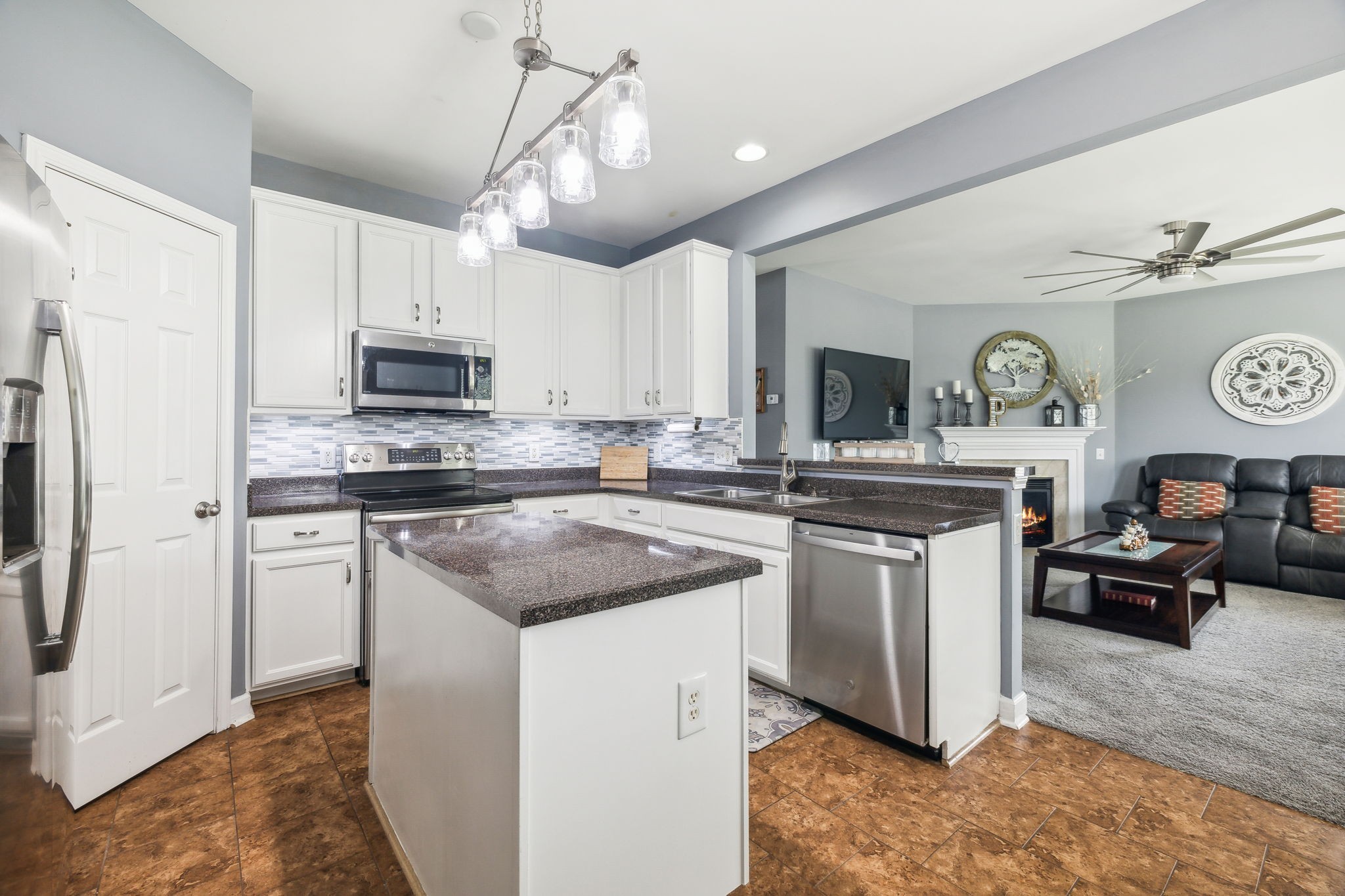 1833 Woodland Farms Ct