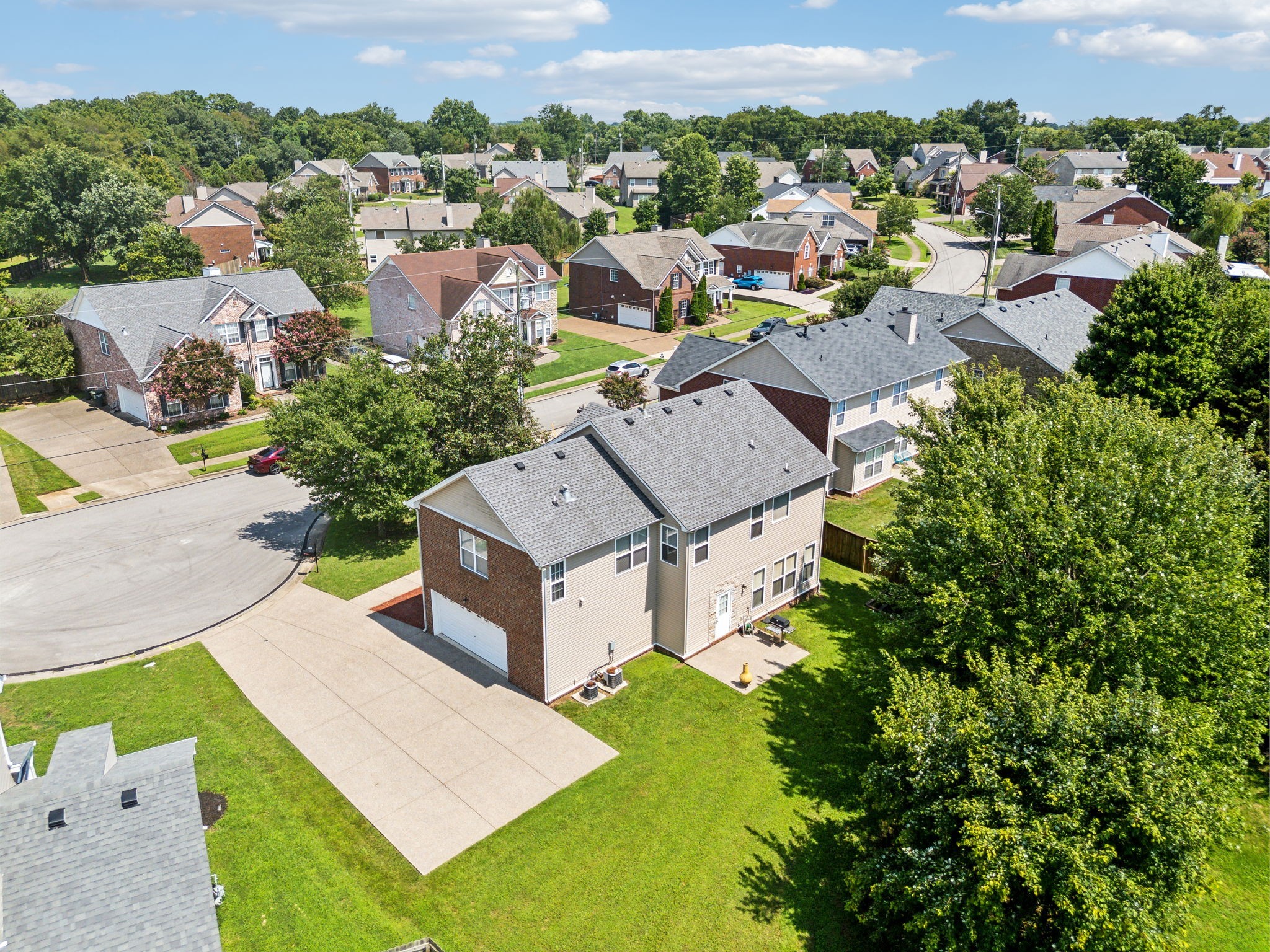 1833 Woodland Farms Ct