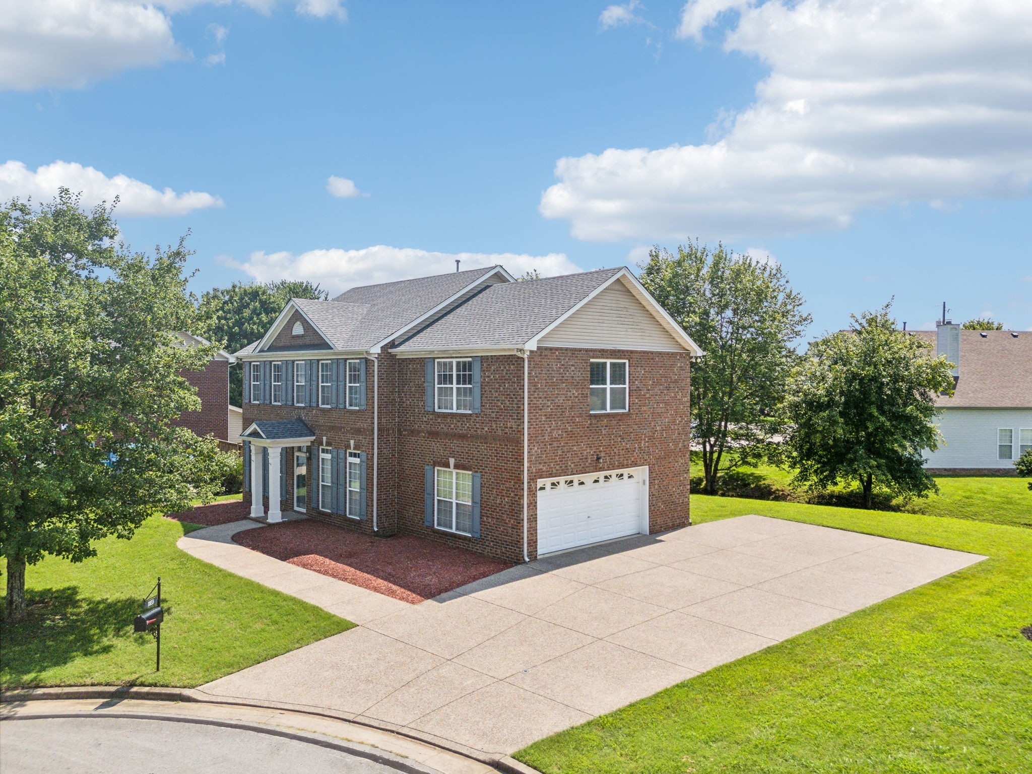 1833 Woodland Farms Ct