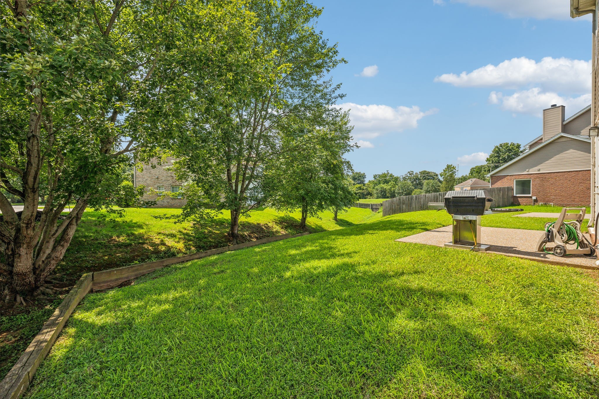 1833 Woodland Farms Ct