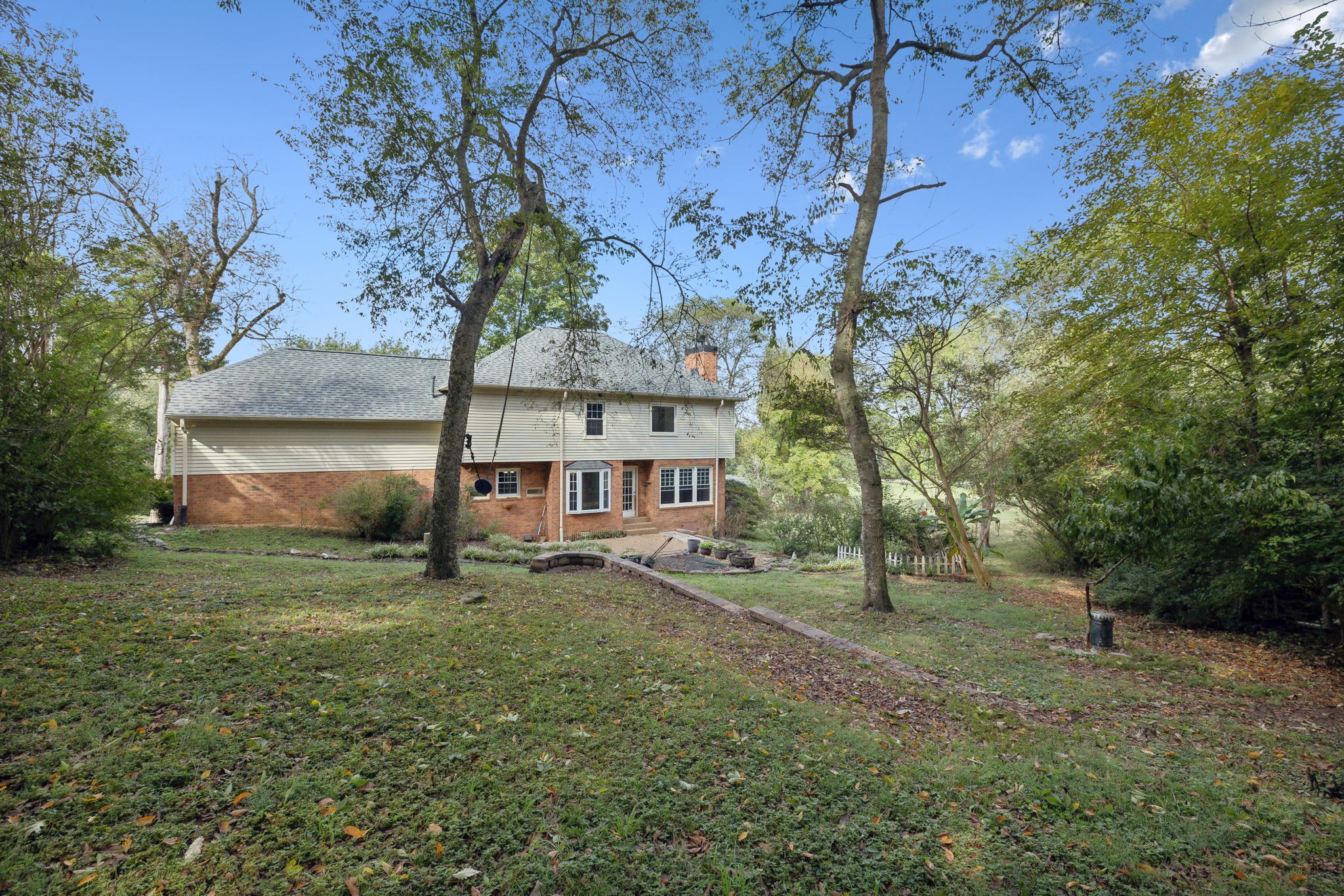 4301 Oakcrest Ln