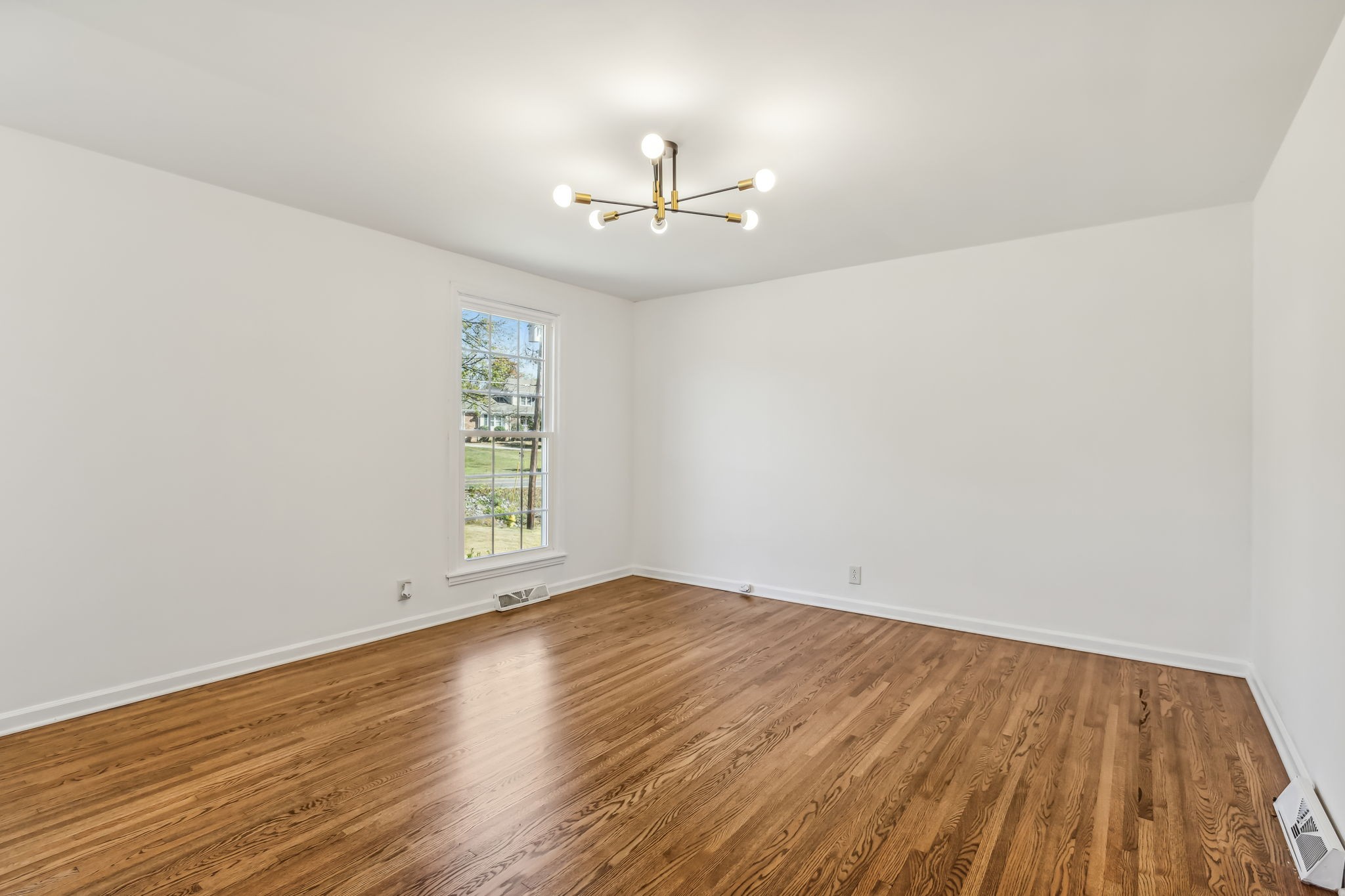 132 East Dr