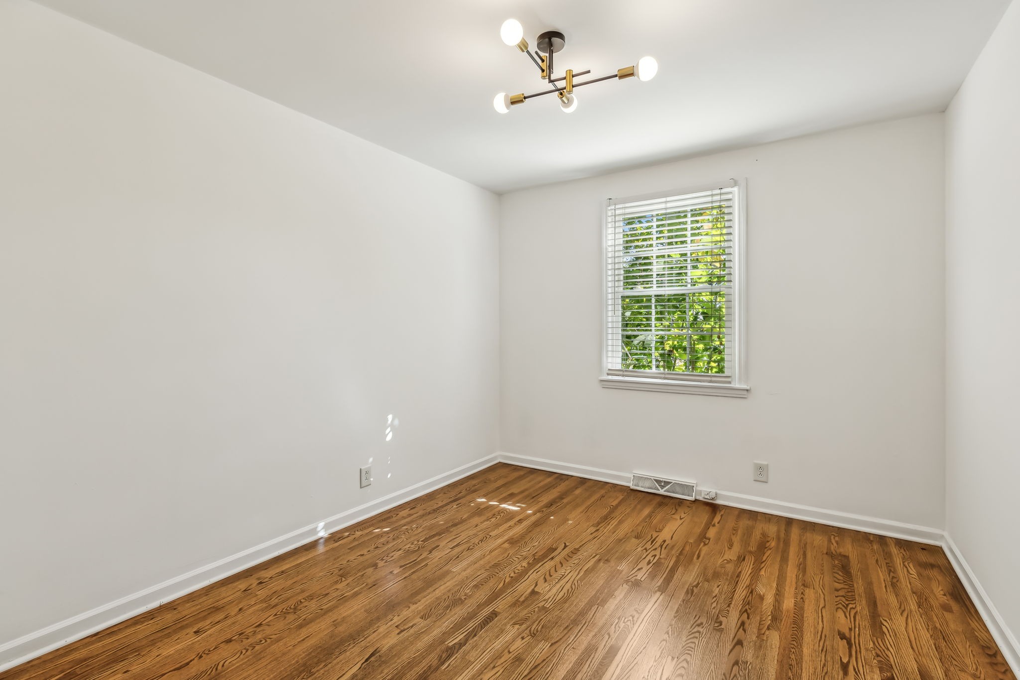 132 East Dr