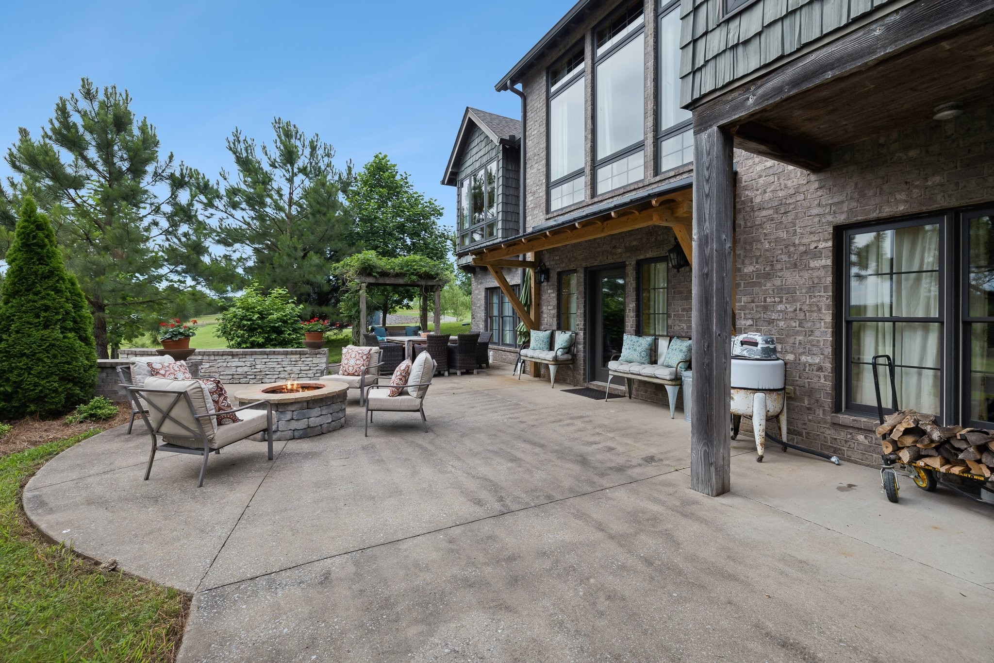 4032 Coles Ferry Pike