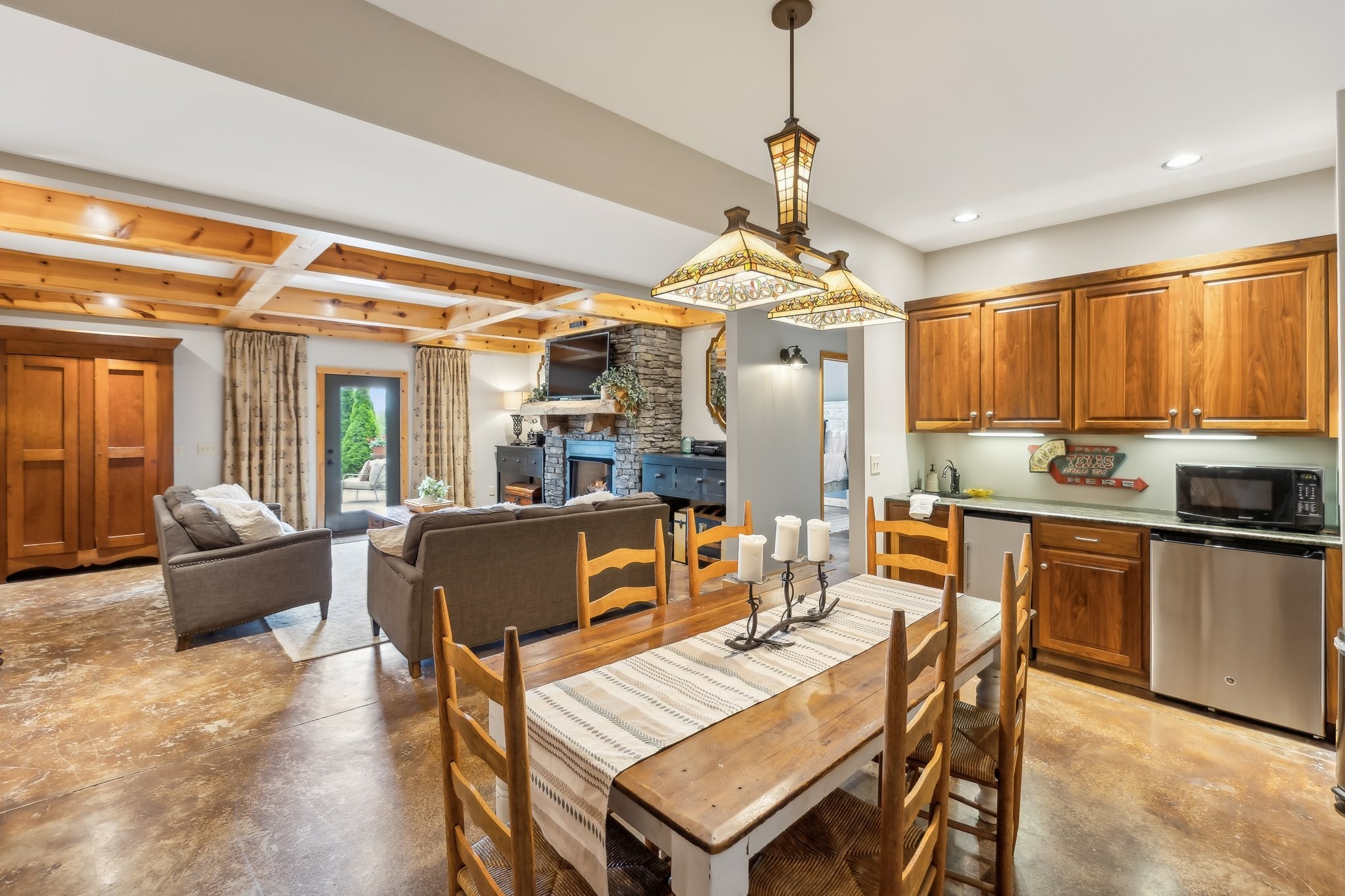 4032 Coles Ferry Pike